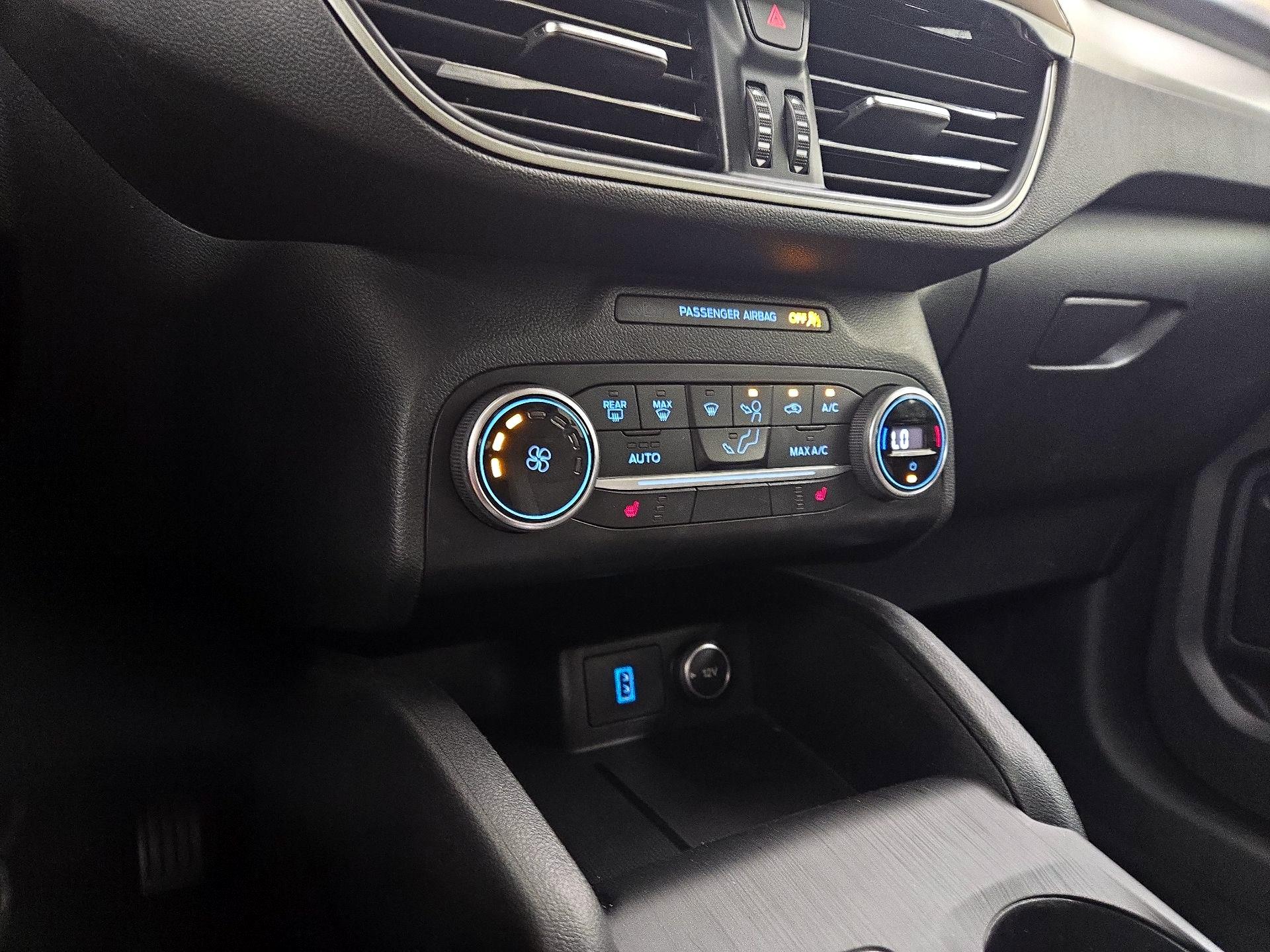 Thumbnail: 2020 Ford Escape - 16