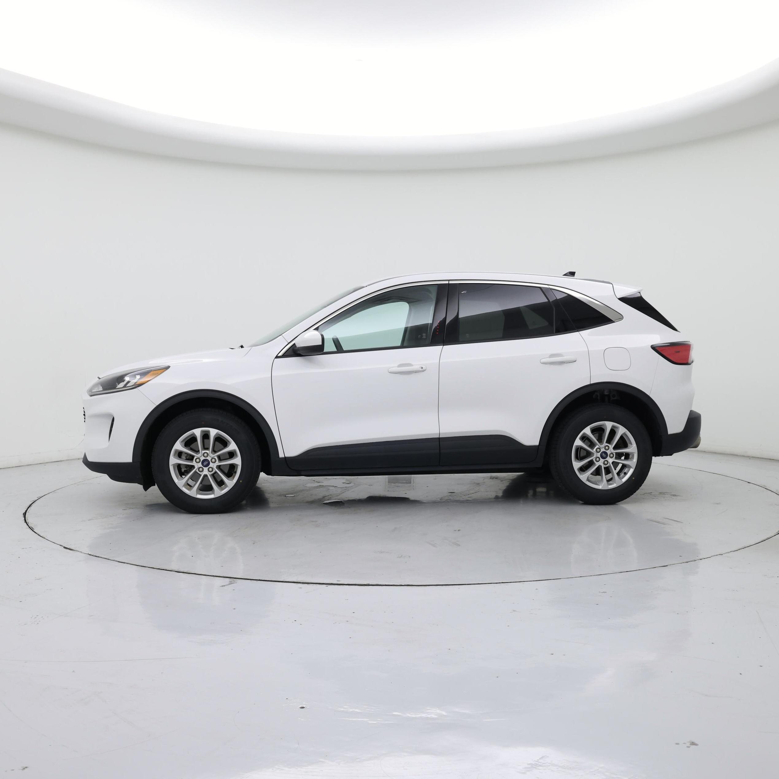 Thumbnail: 2020 Ford Escape - 3