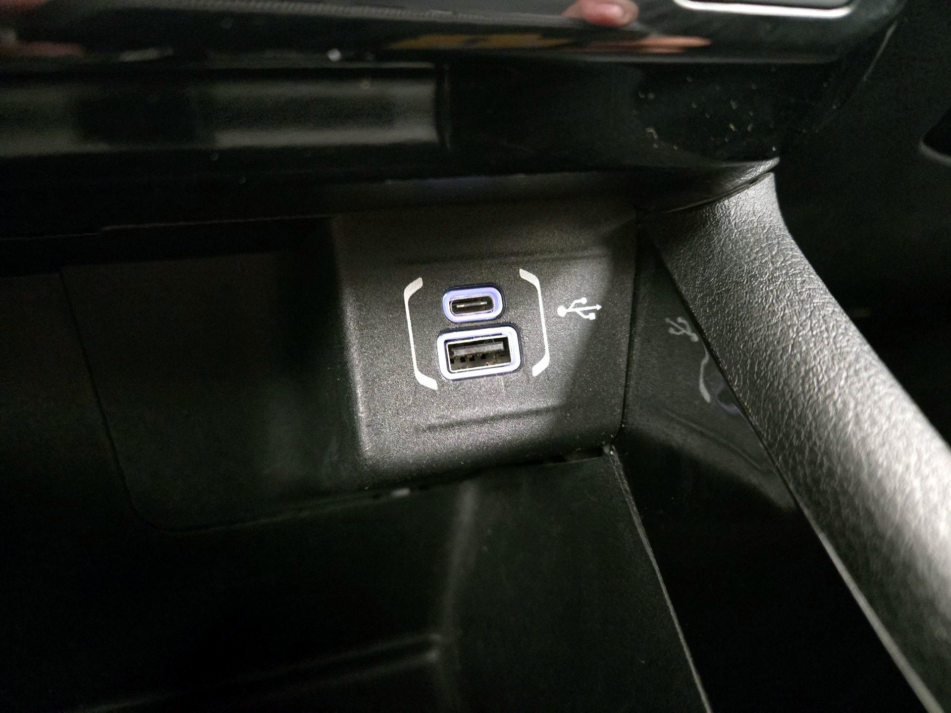 Thumbnail: 2022 Jeep Compass - 19