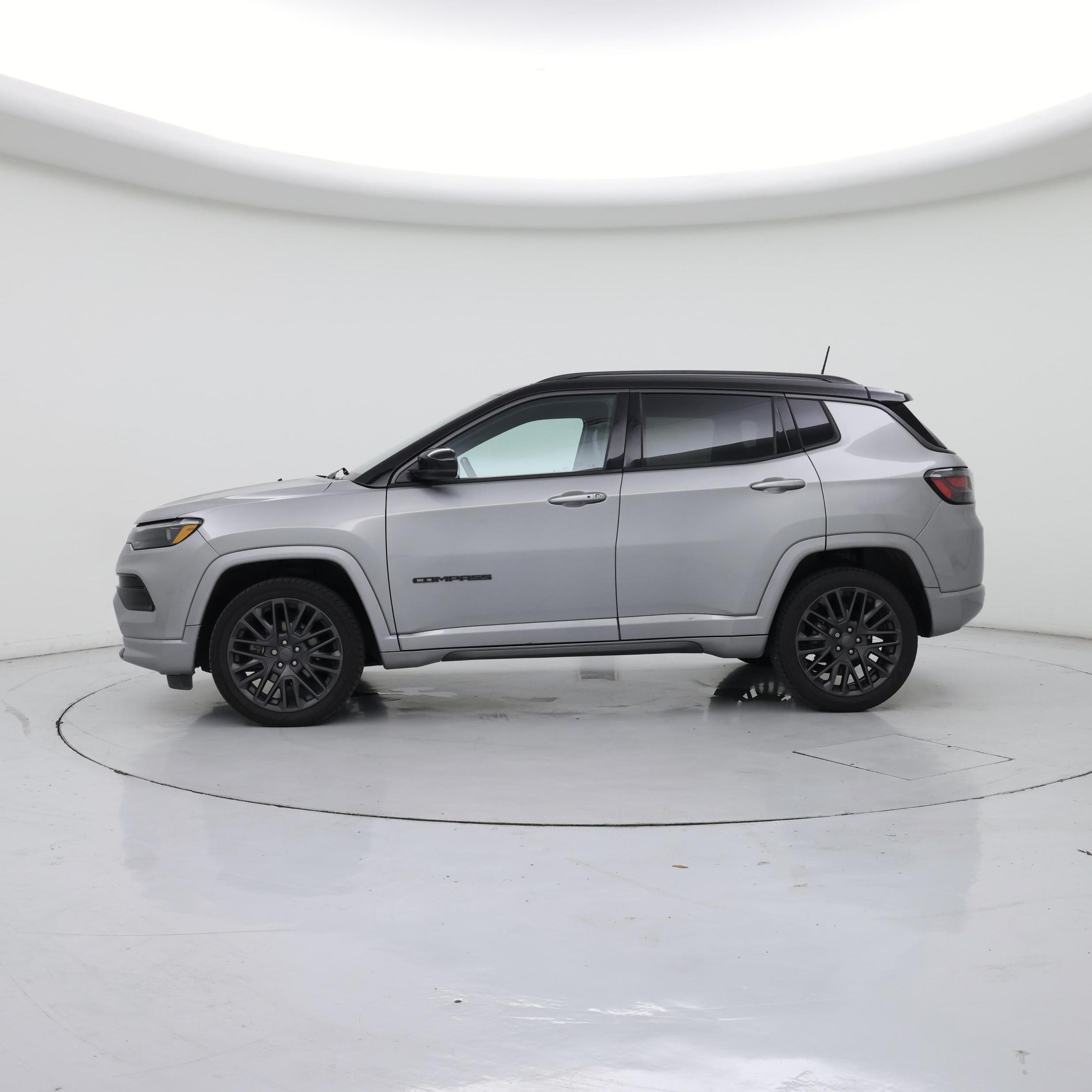 Thumbnail: 2022 Jeep Compass - 3