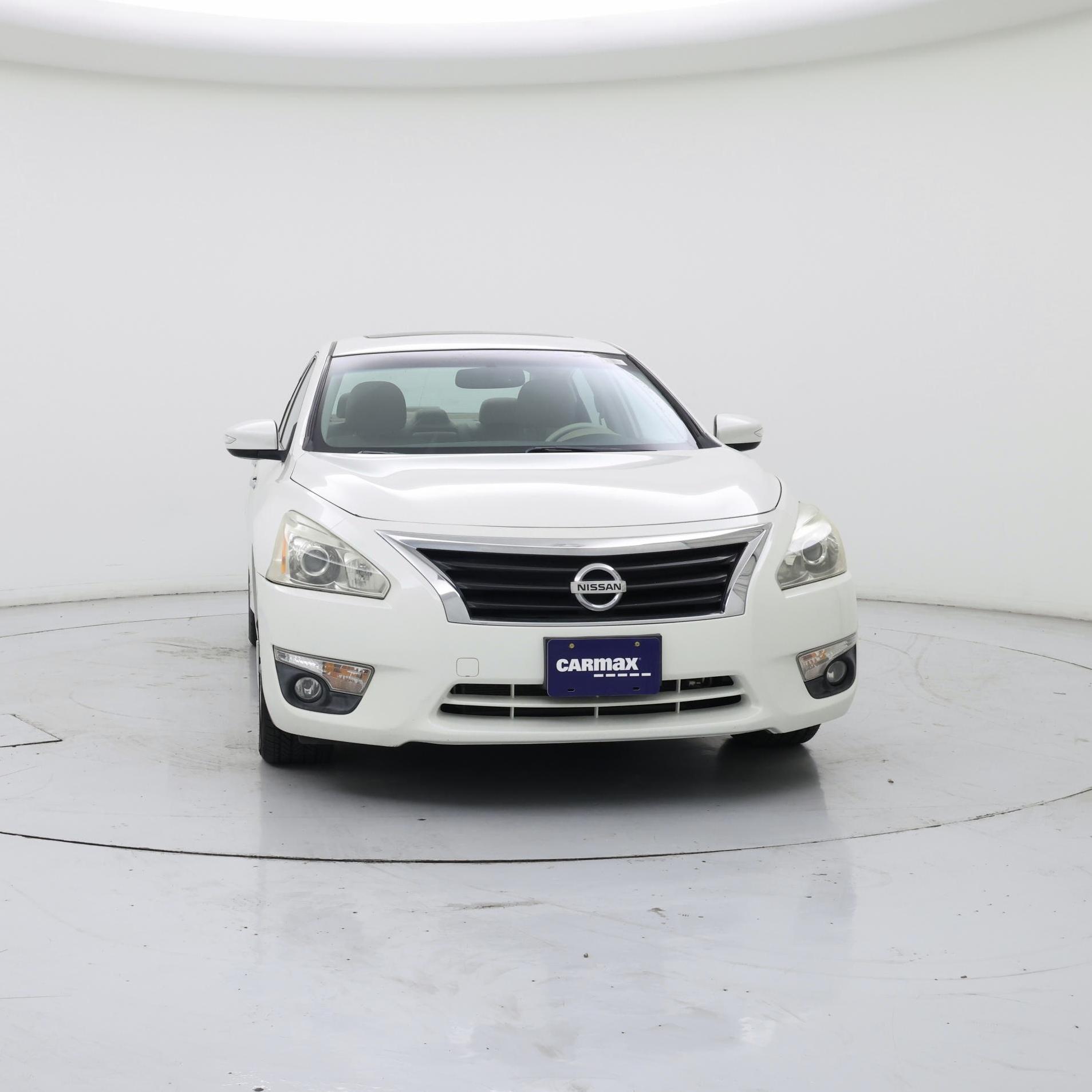 Thumbnail: 2015 Nissan Altima - 5