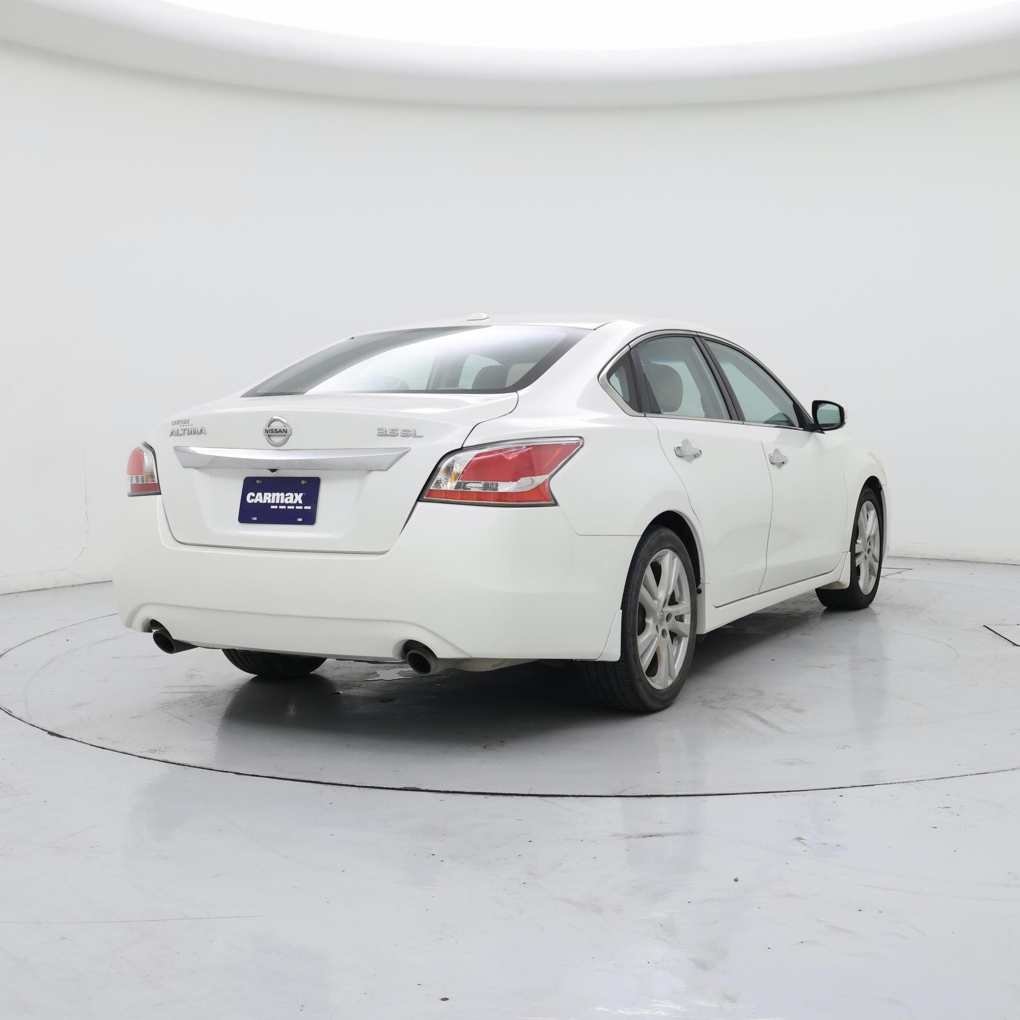 Thumbnail: 2015 Nissan Altima - 8