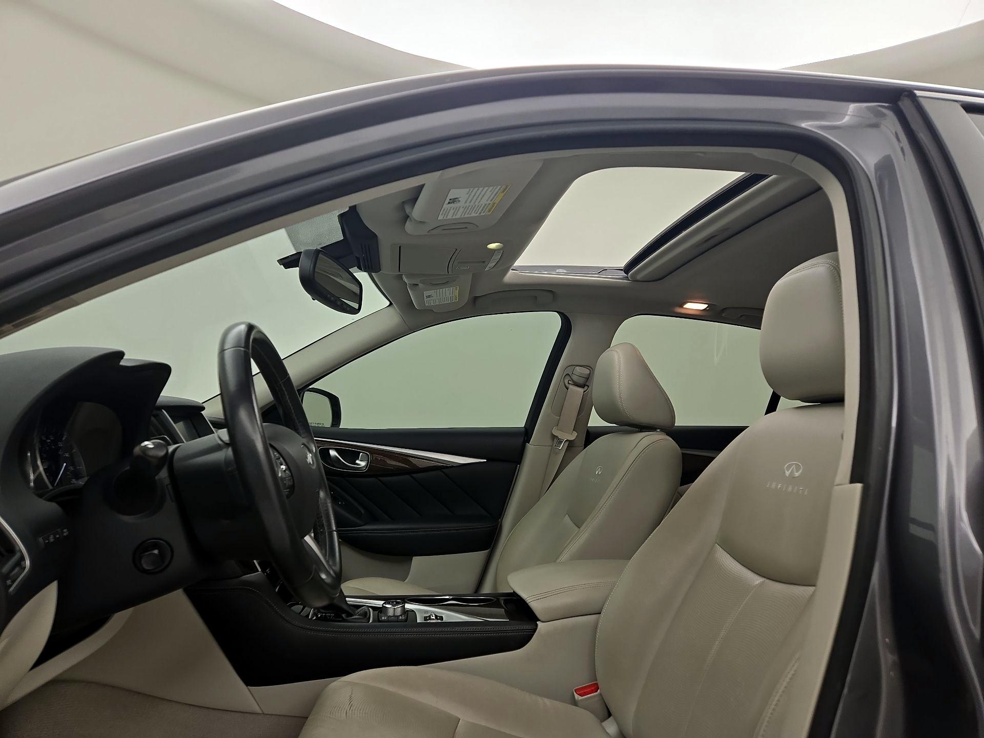Thumbnail: 2014 INFINITI Q50 - 19