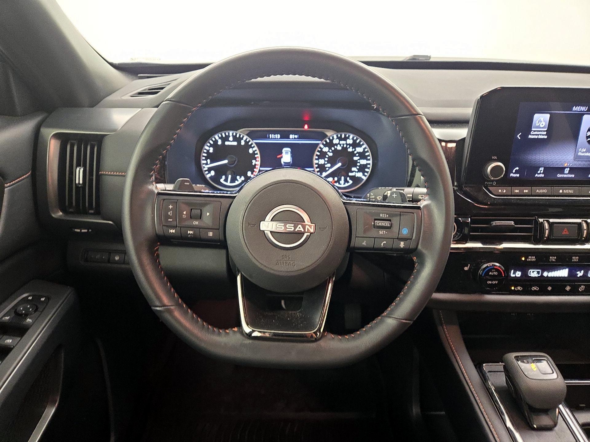 Thumbnail: 2023 Nissan Pathfinder - 10