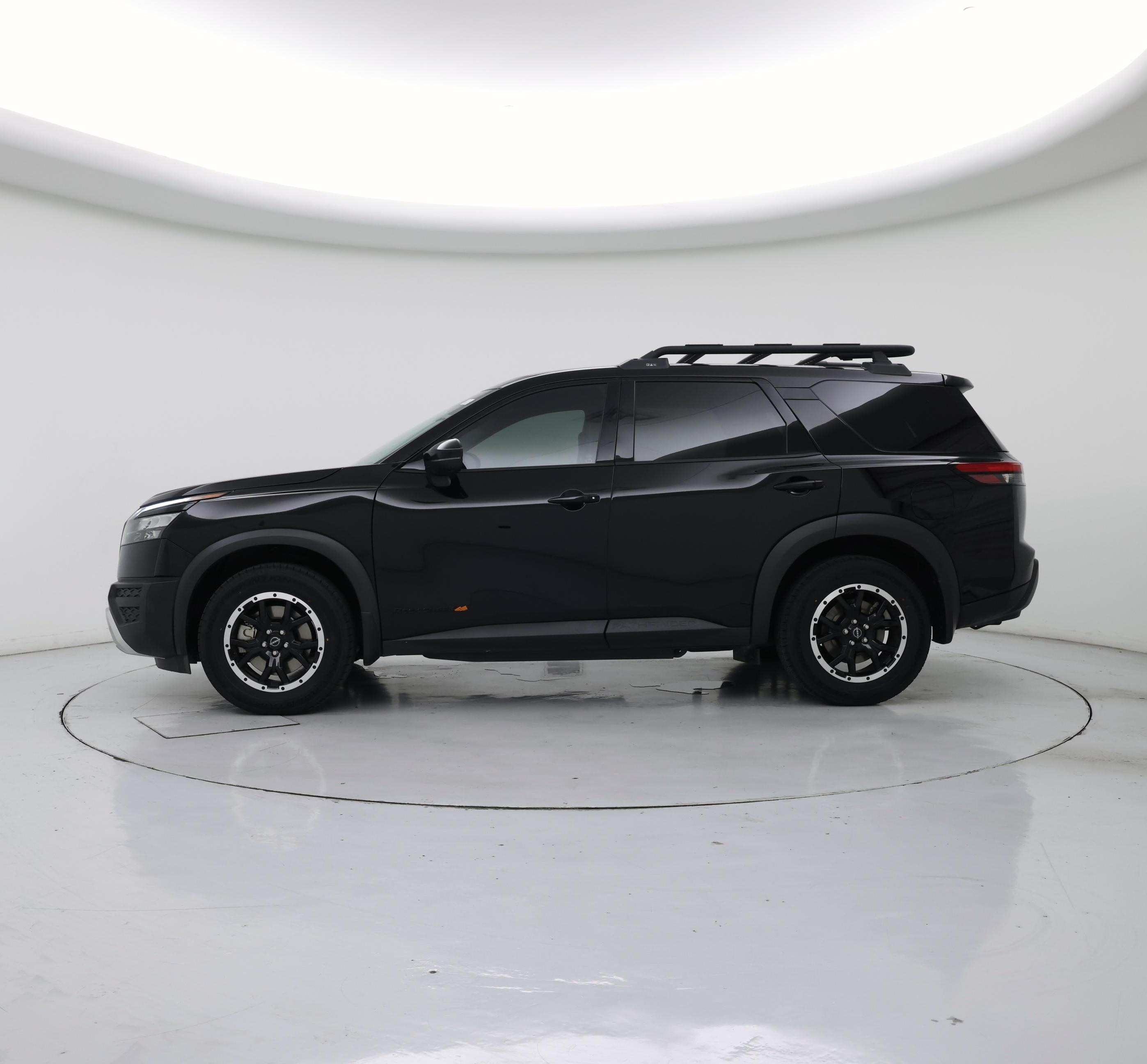 Thumbnail: 2023 Nissan Pathfinder - 3