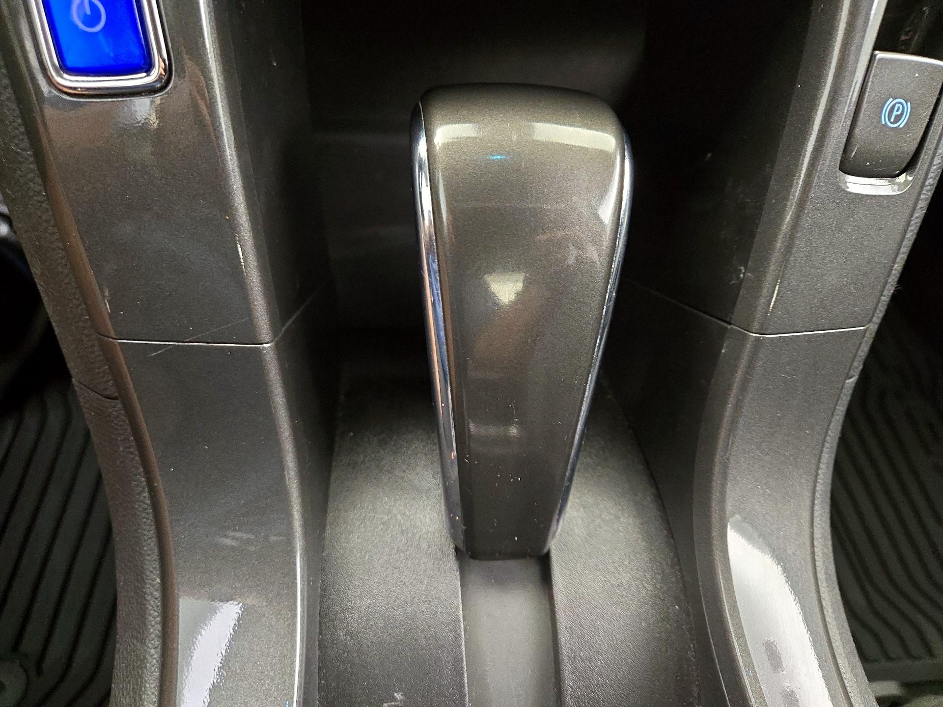 Thumbnail: 2014 Chevrolet Volt - 18