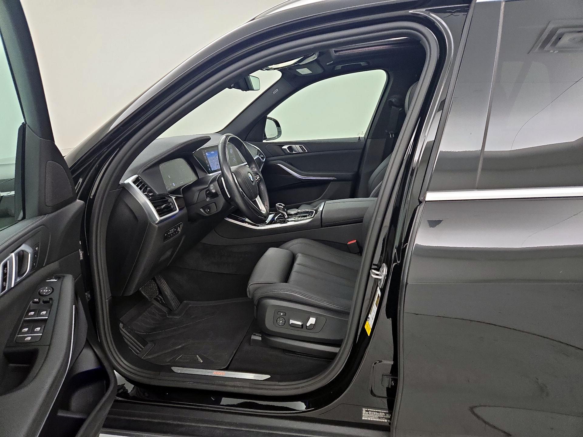 Thumbnail: 2021 BMW X5 - 11
