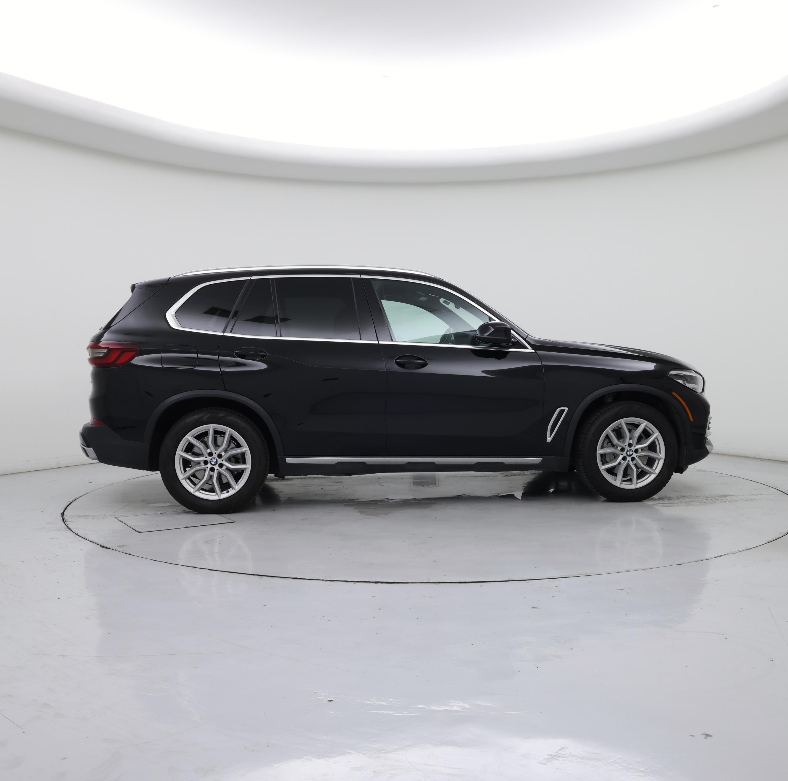 Thumbnail: 2021 BMW X5 - 7