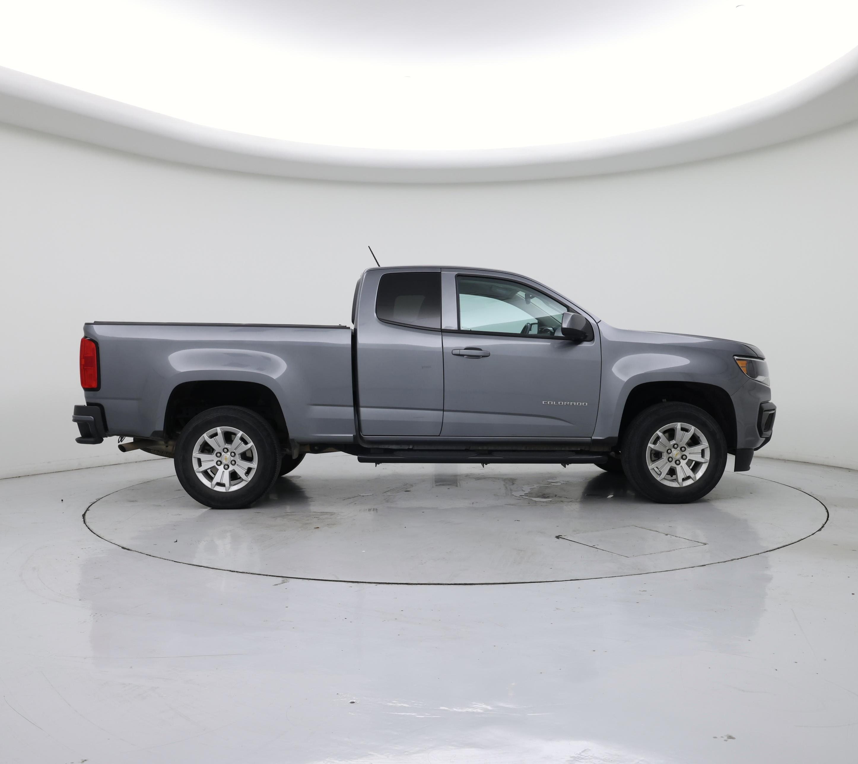 Thumbnail: 2022 Chevrolet Colorado - 7