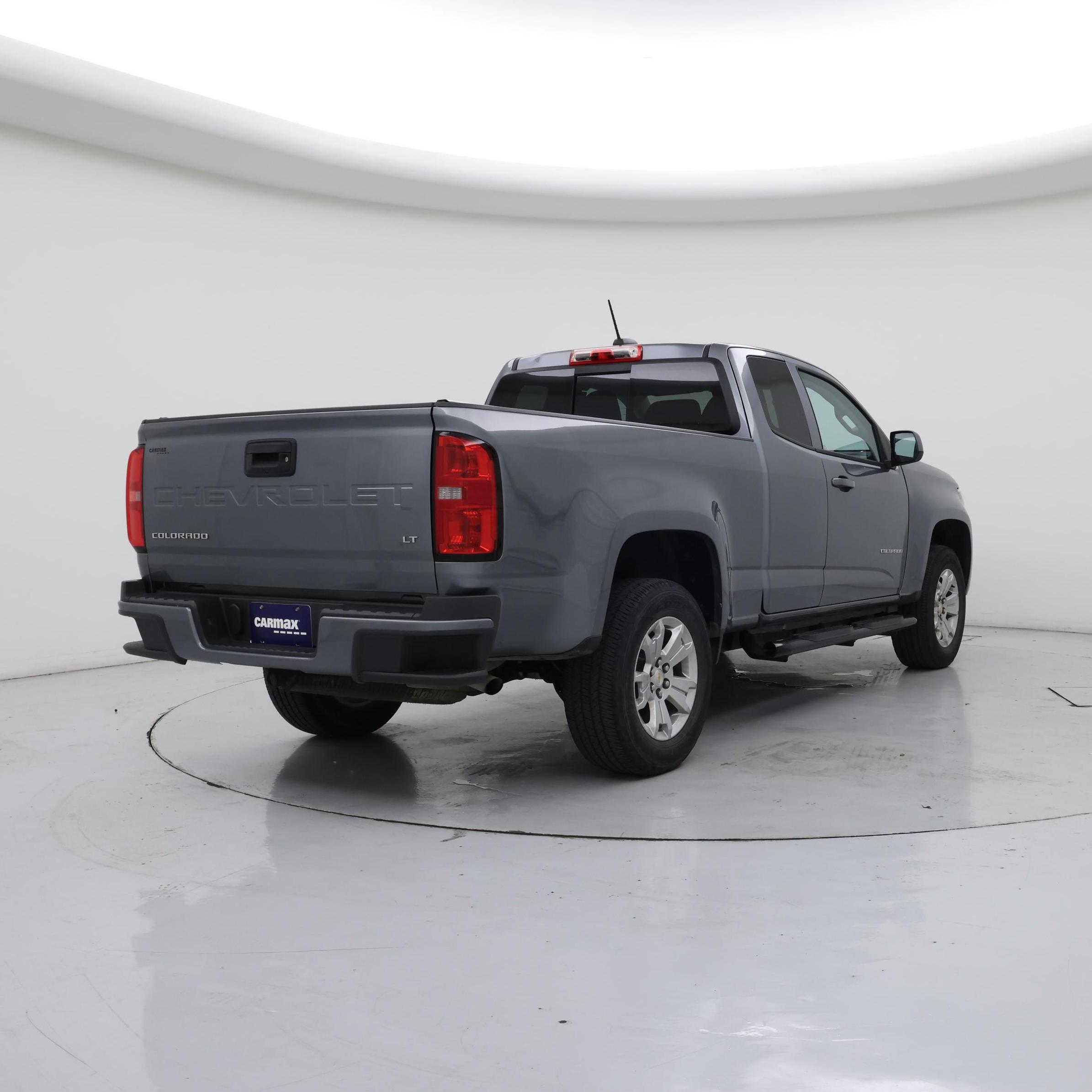 Thumbnail: 2022 Chevrolet Colorado - 8