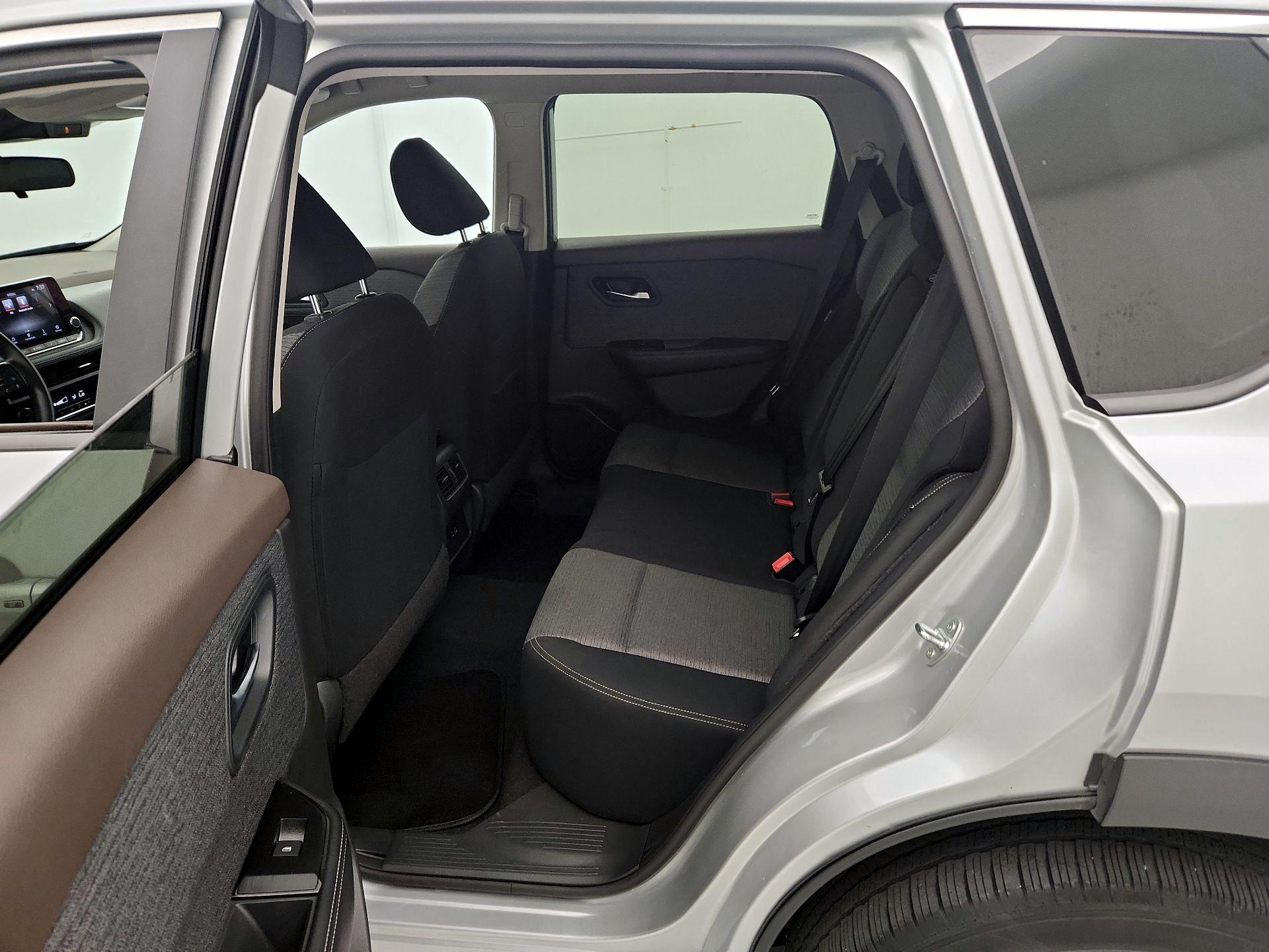 Thumbnail: 2023 Nissan Rogue - 19