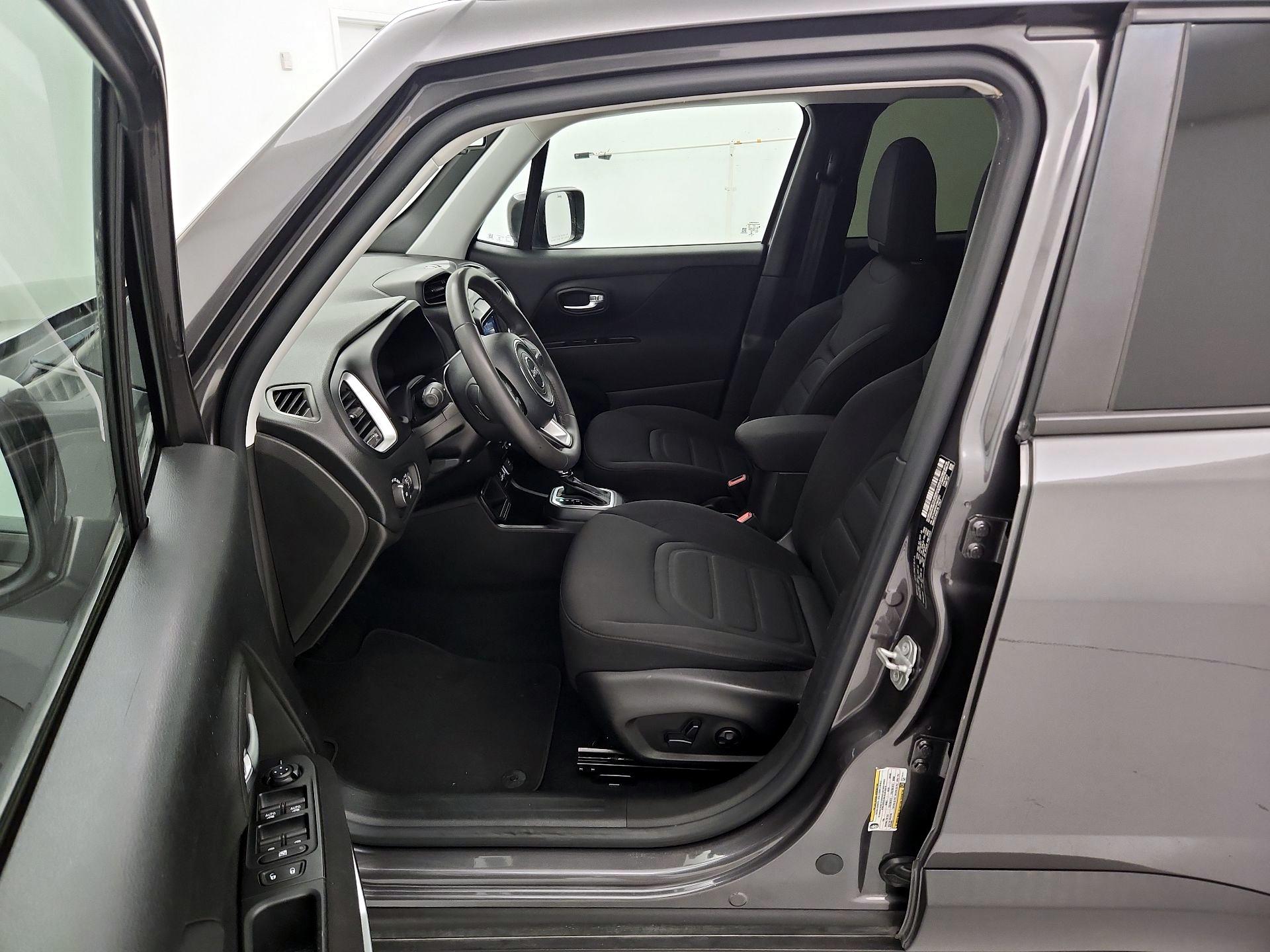 Thumbnail: 2020 Jeep Renegade - 11