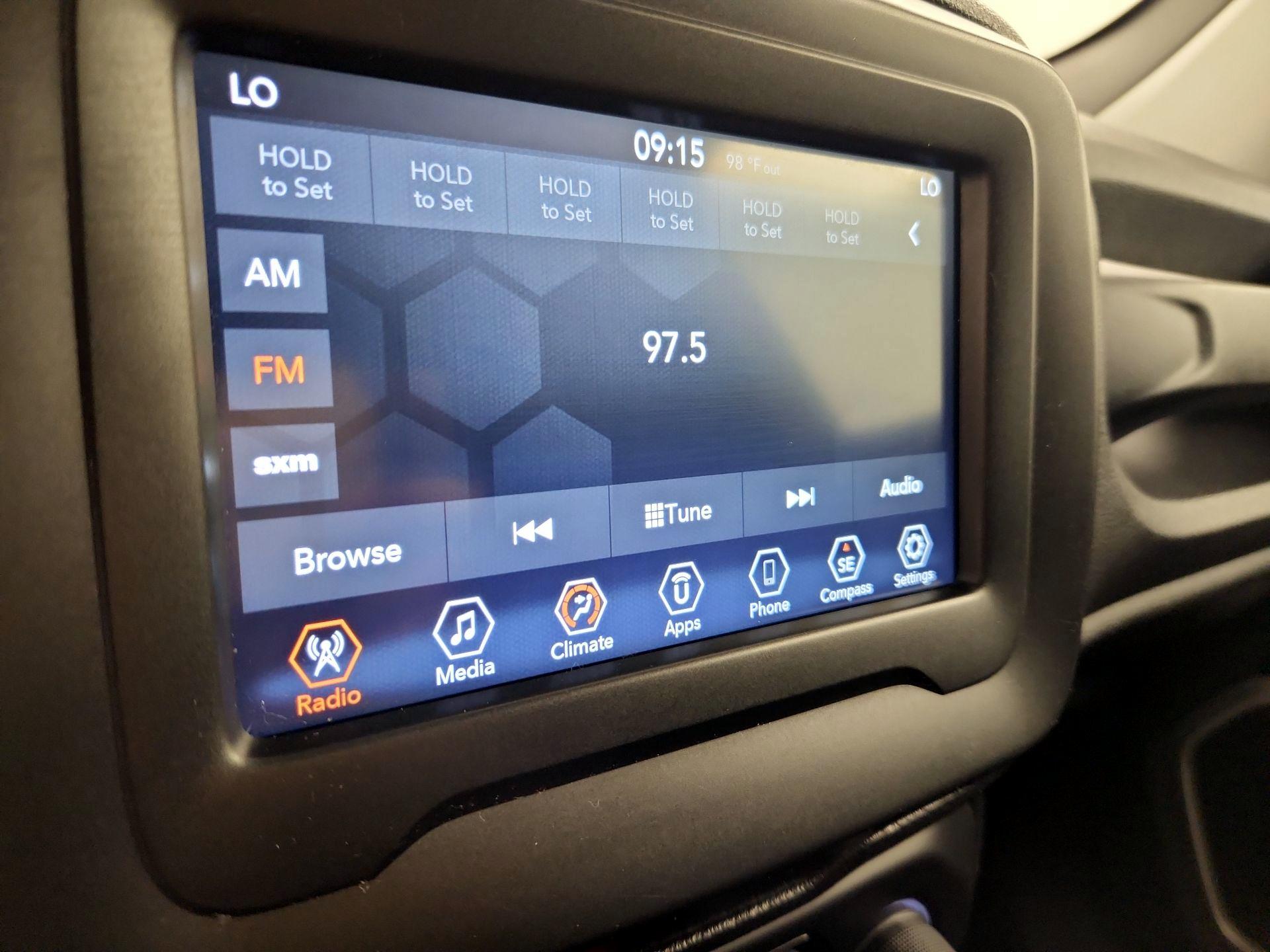 Thumbnail: 2020 Jeep Renegade - 15