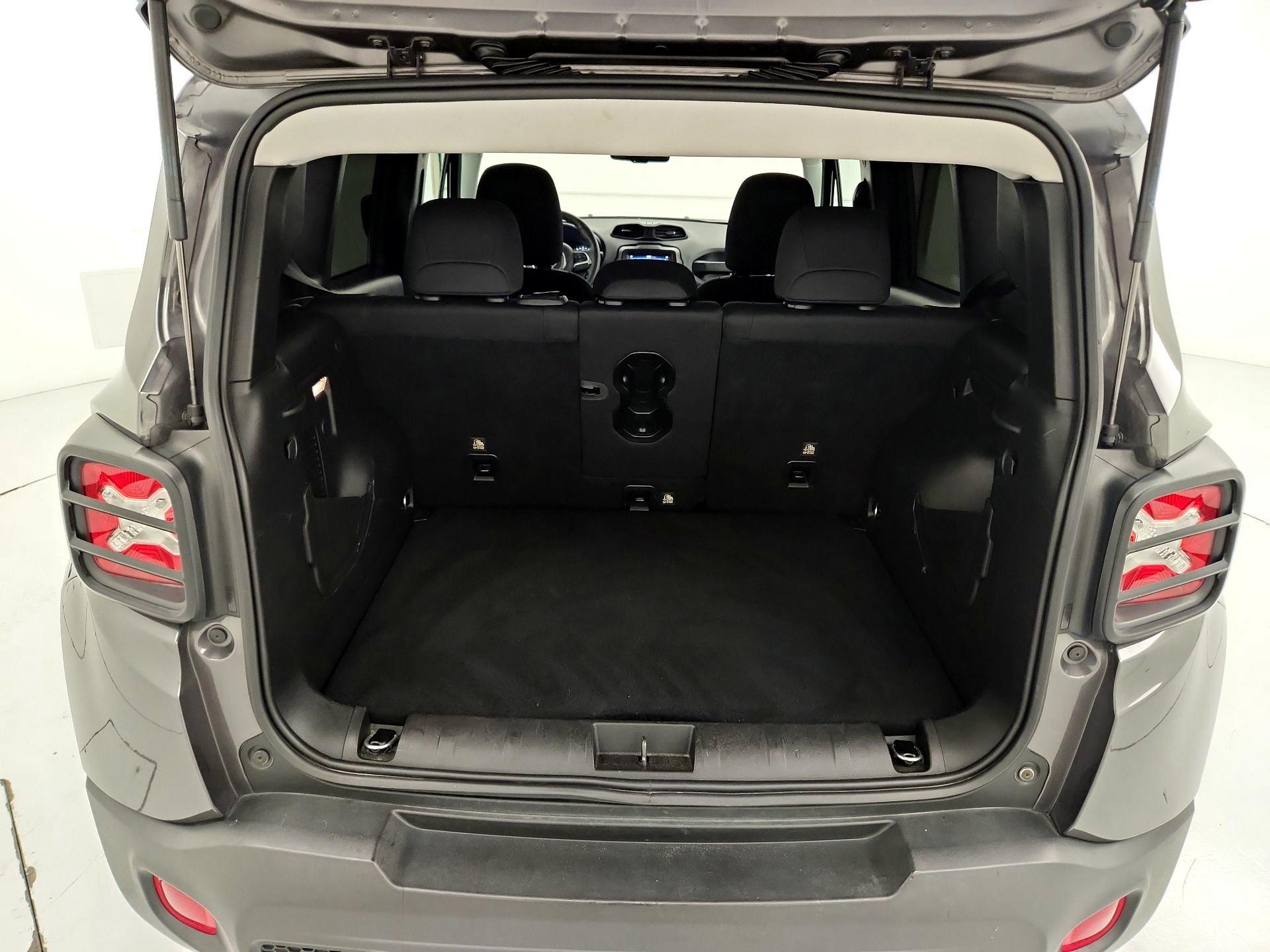 Thumbnail: 2020 Jeep Renegade - 20