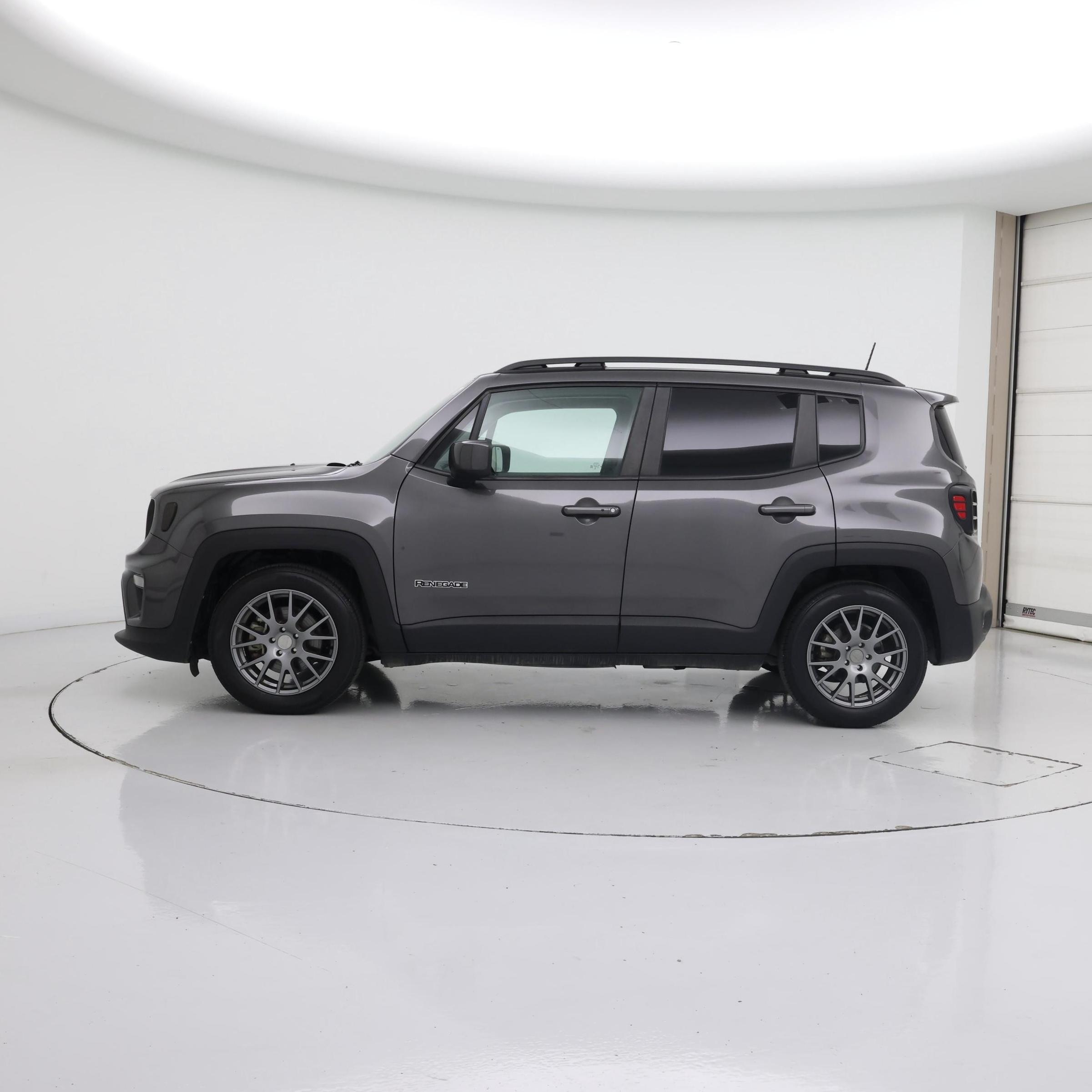 Thumbnail: 2020 Jeep Renegade - 3