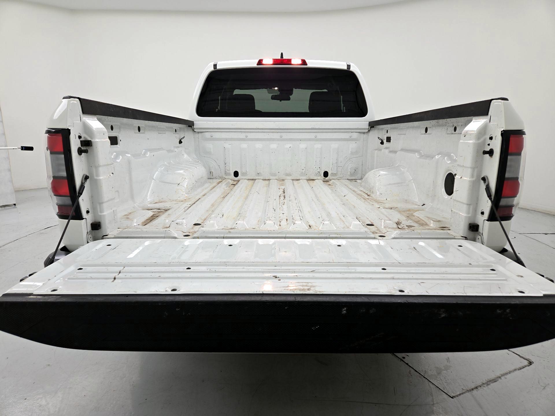 Thumbnail: 2022 Nissan Frontier - 20