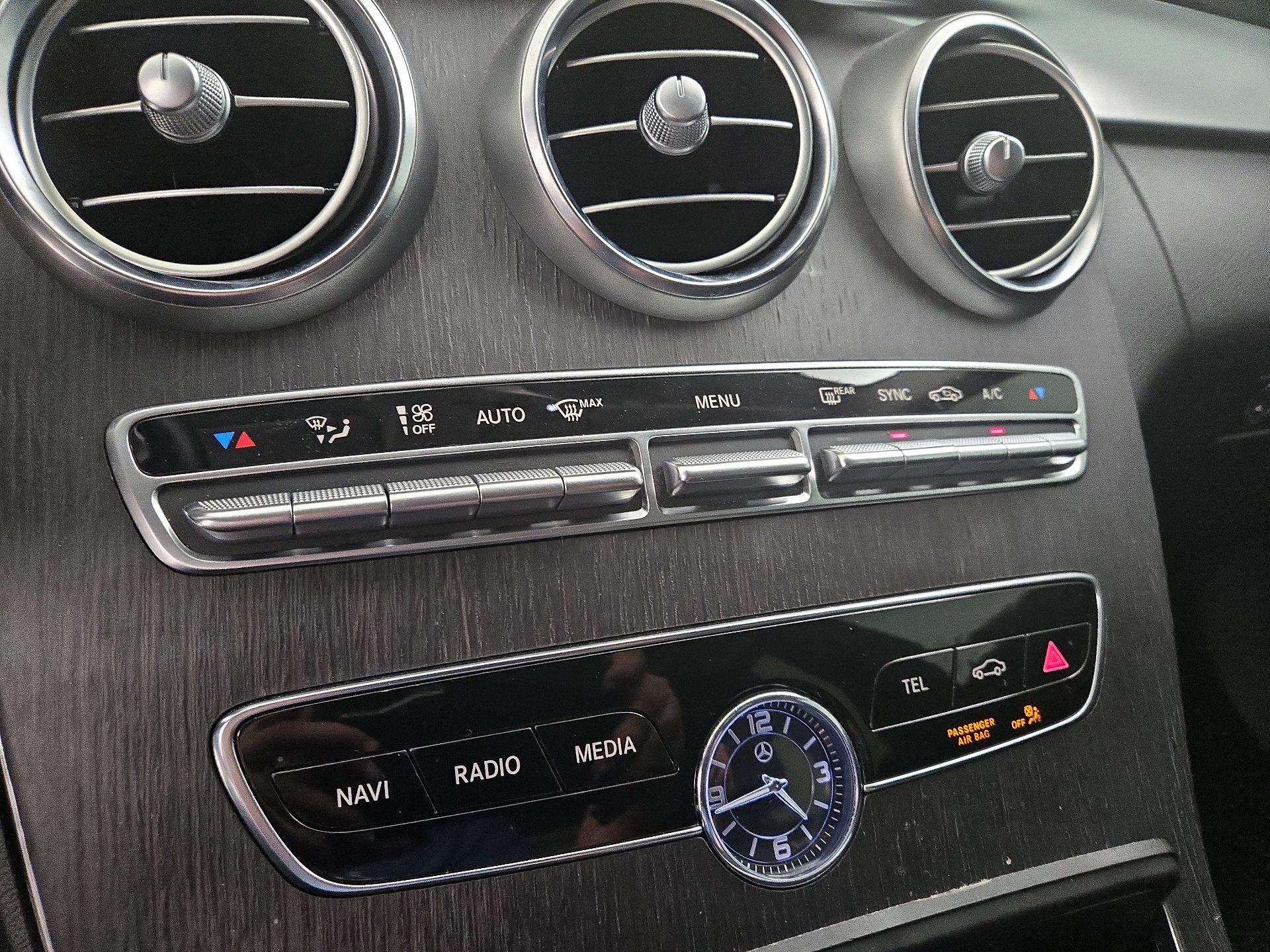 Thumbnail: 2020 Mercedes-Benz C-Class - 16