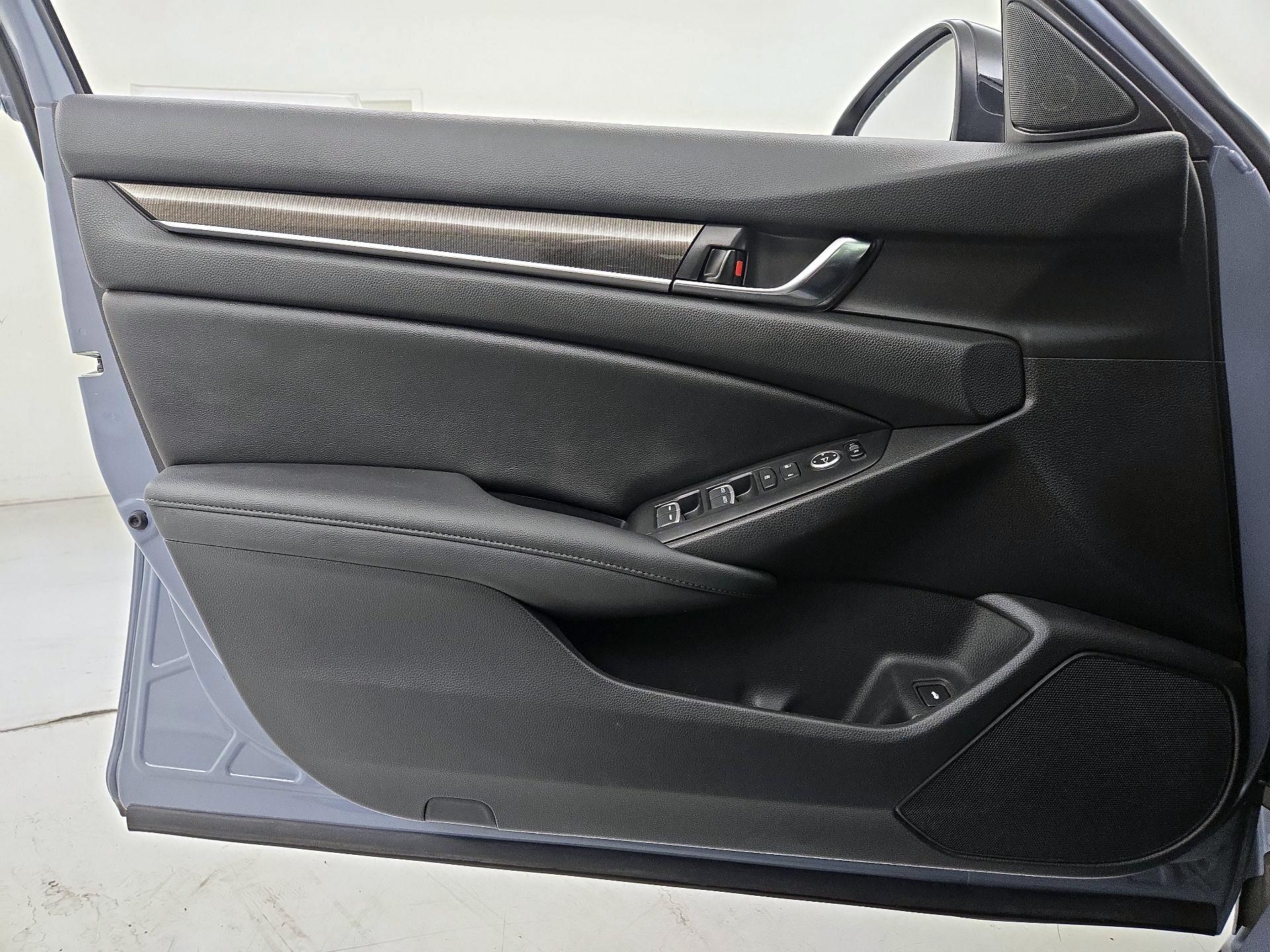Thumbnail: 2021 Honda Accord - 12