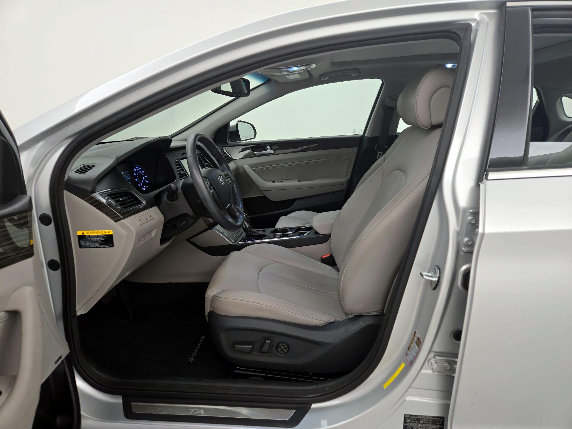 Thumbnail: 2015 Hyundai Sonata - 11