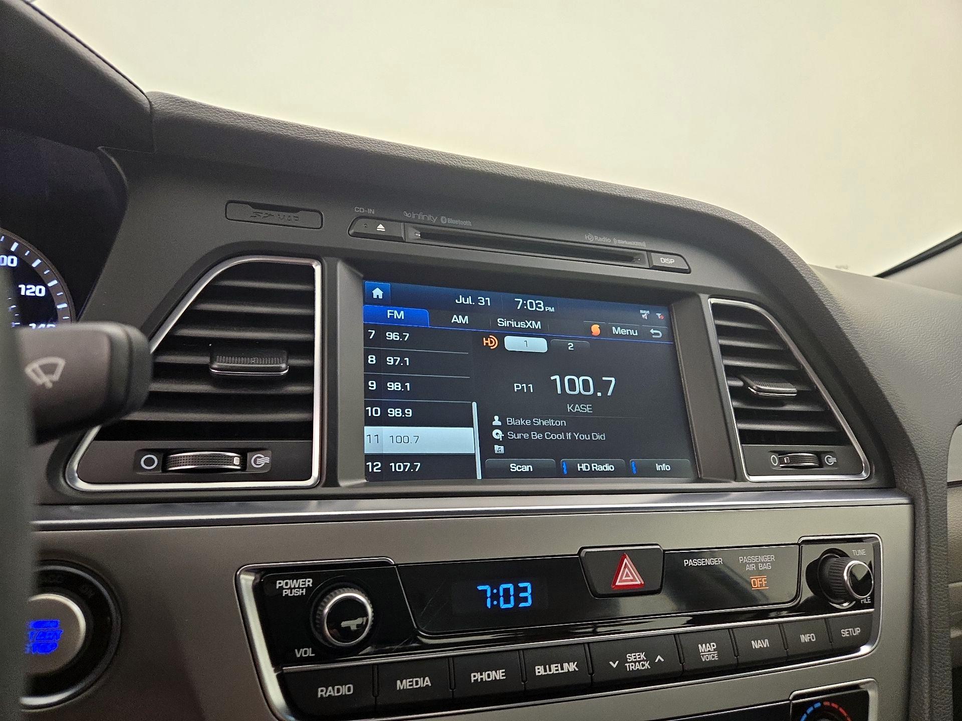 Thumbnail: 2015 Hyundai Sonata - 16