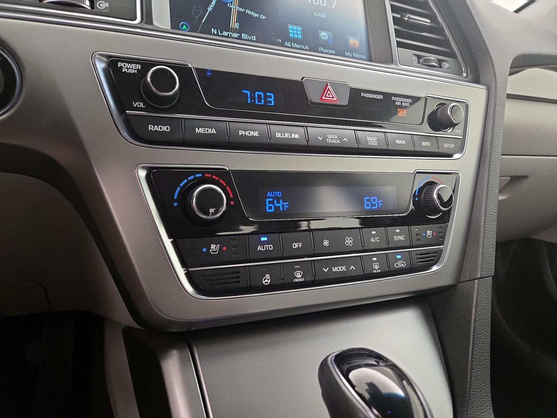 Thumbnail: 2015 Hyundai Sonata - 17
