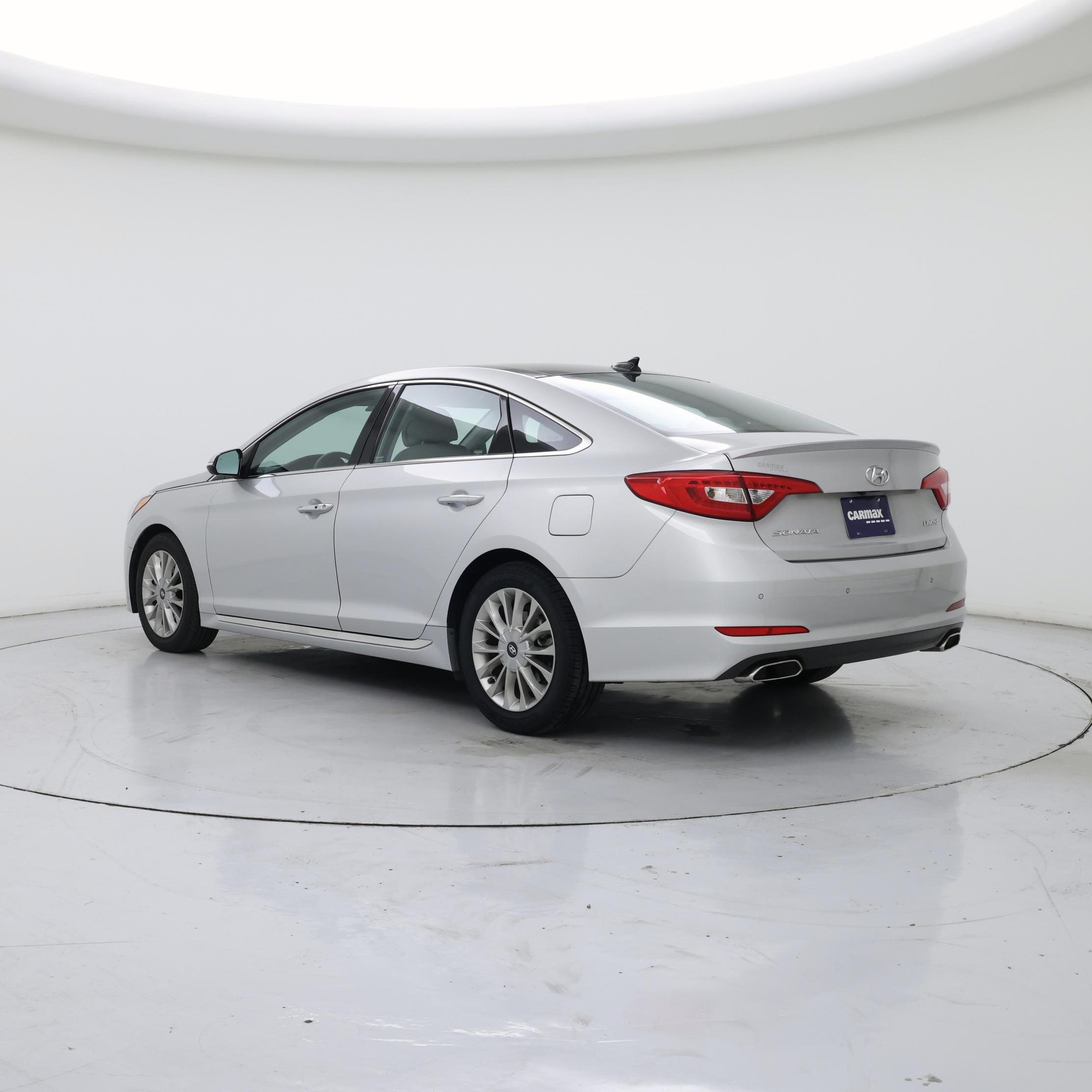 Thumbnail: 2015 Hyundai Sonata - 2