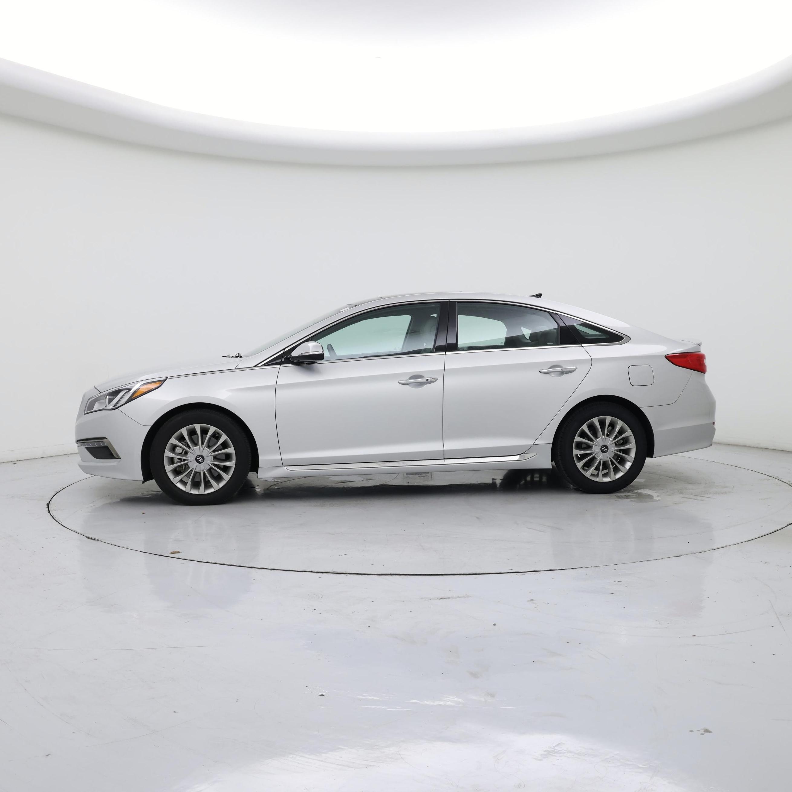 Thumbnail: 2015 Hyundai Sonata - 3