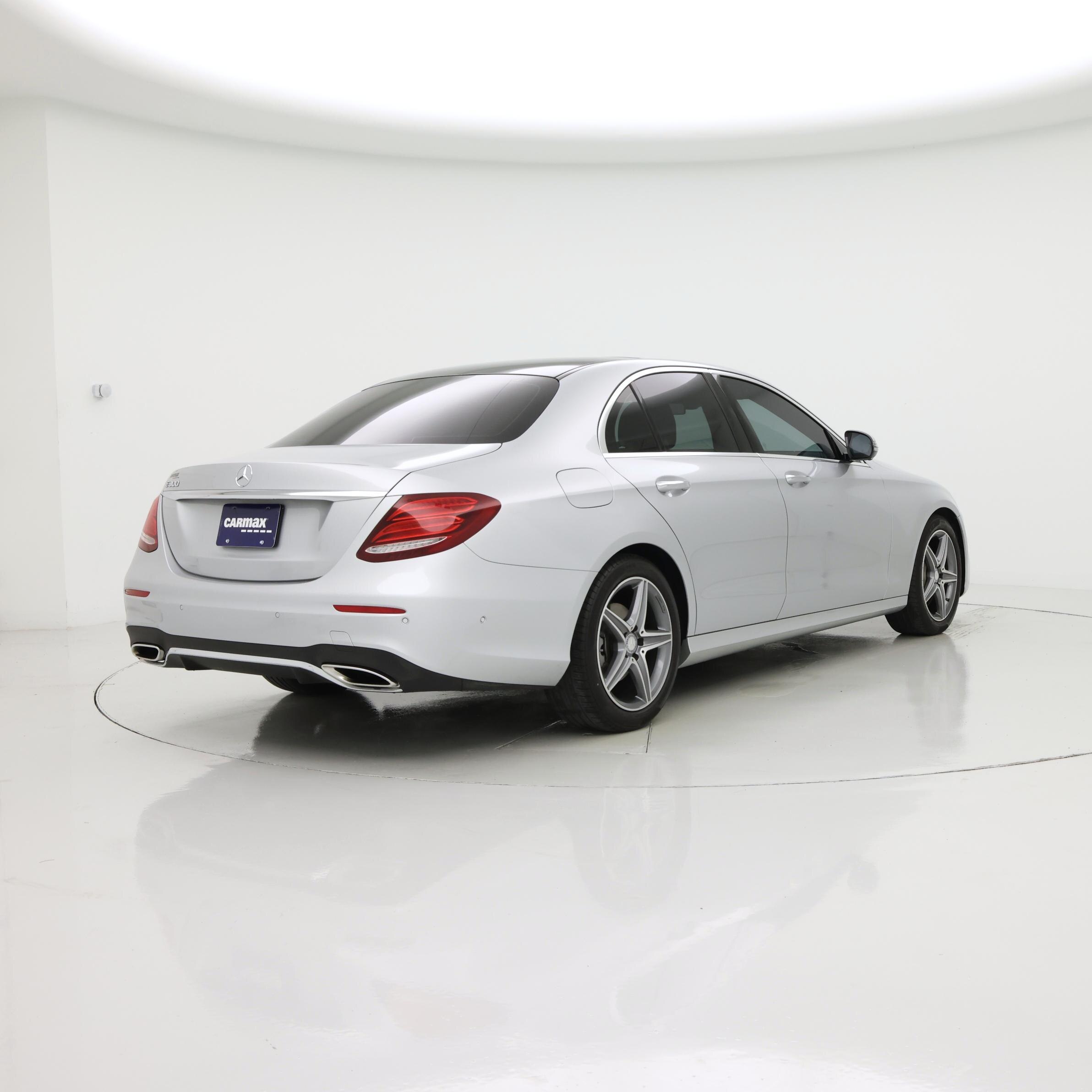 Thumbnail: 2017 Mercedes-Benz E-Class - 8