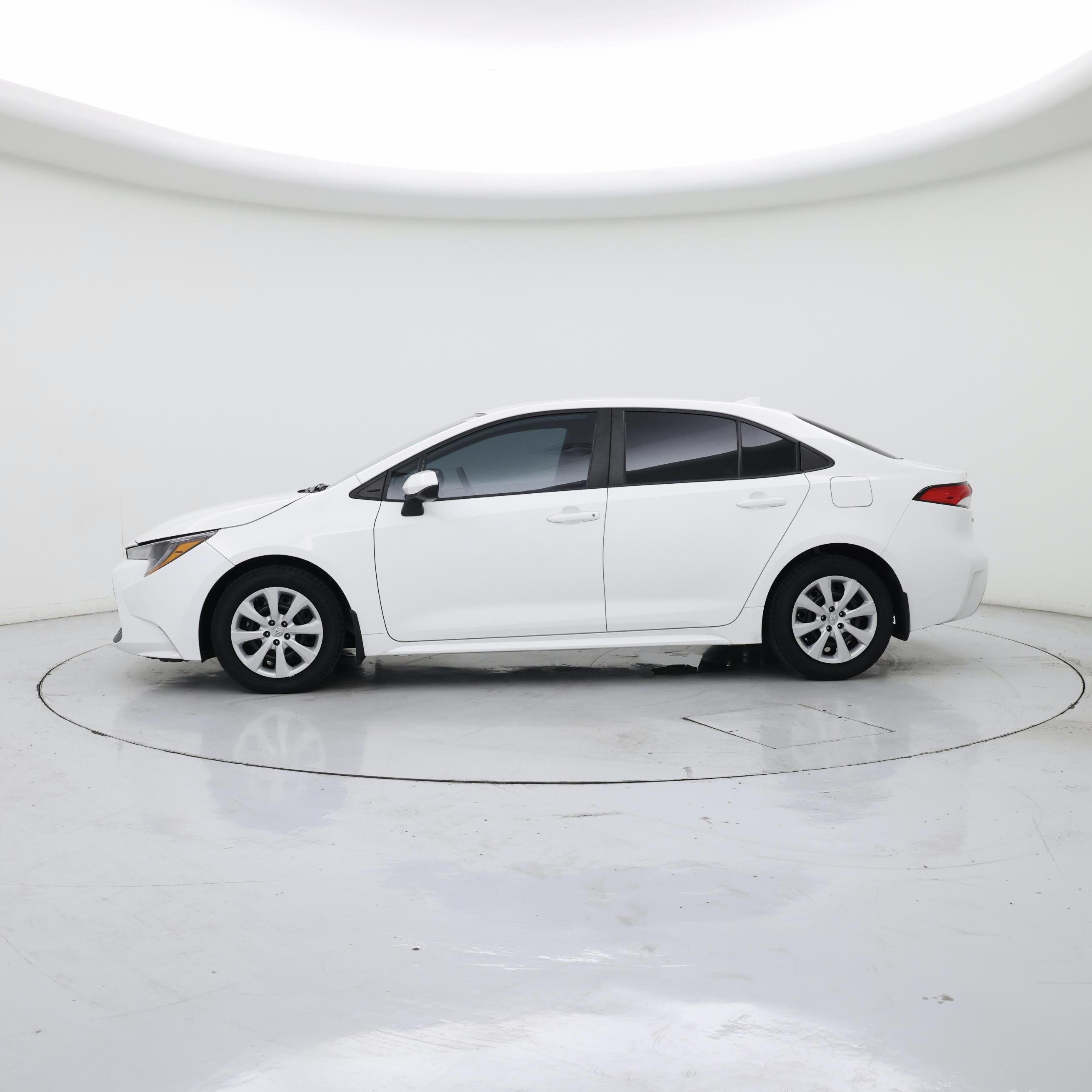 Thumbnail: 2021 Toyota Corolla - 3