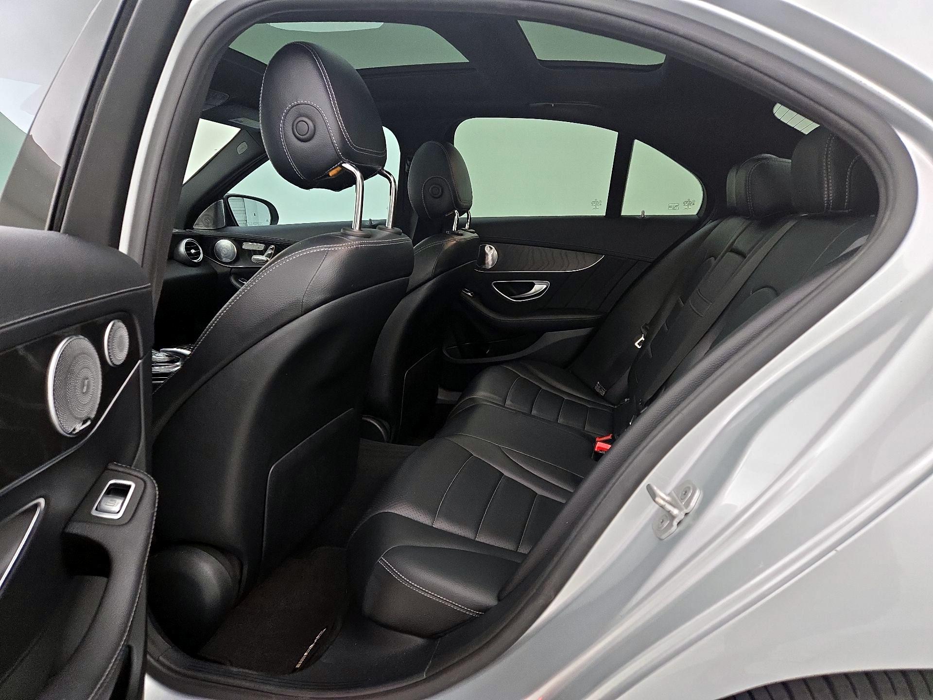 Thumbnail: 2015 Mercedes-Benz C-Class - 20