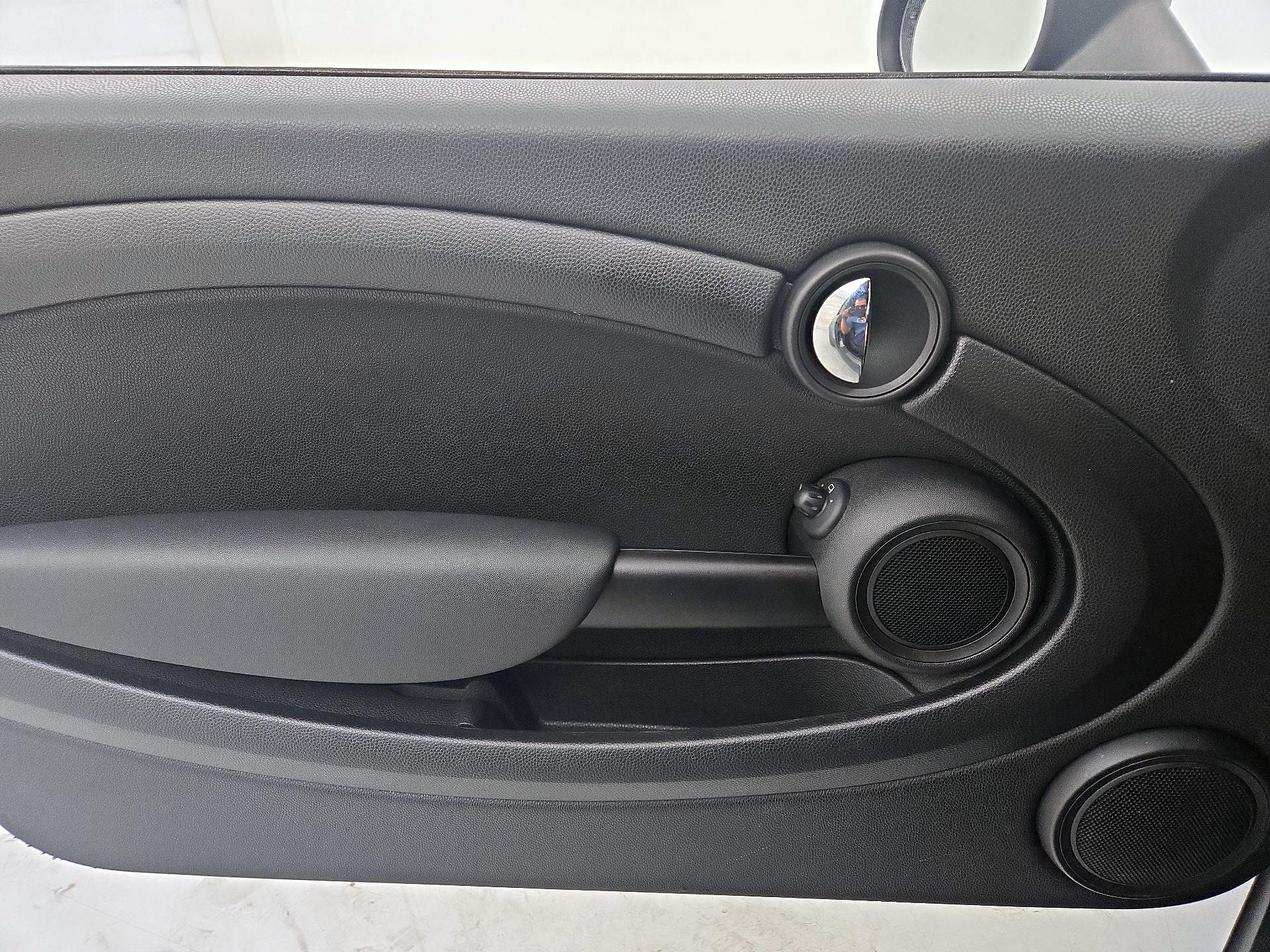 Thumbnail: 2015 MINI Cooper - 12