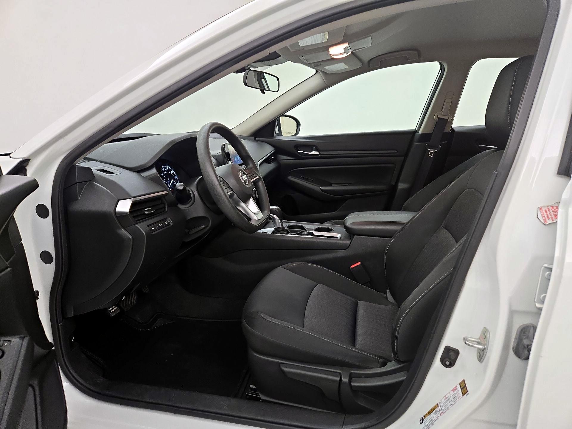 Thumbnail: 2021 Nissan Altima - 11