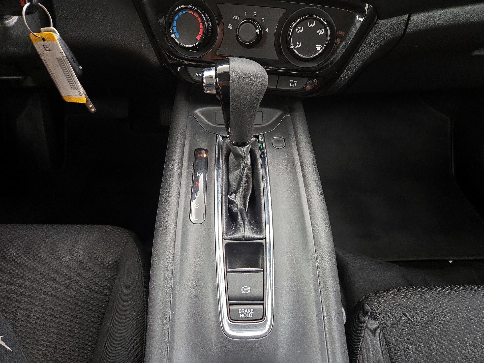 Thumbnail: 2016 Honda HR-V - 17