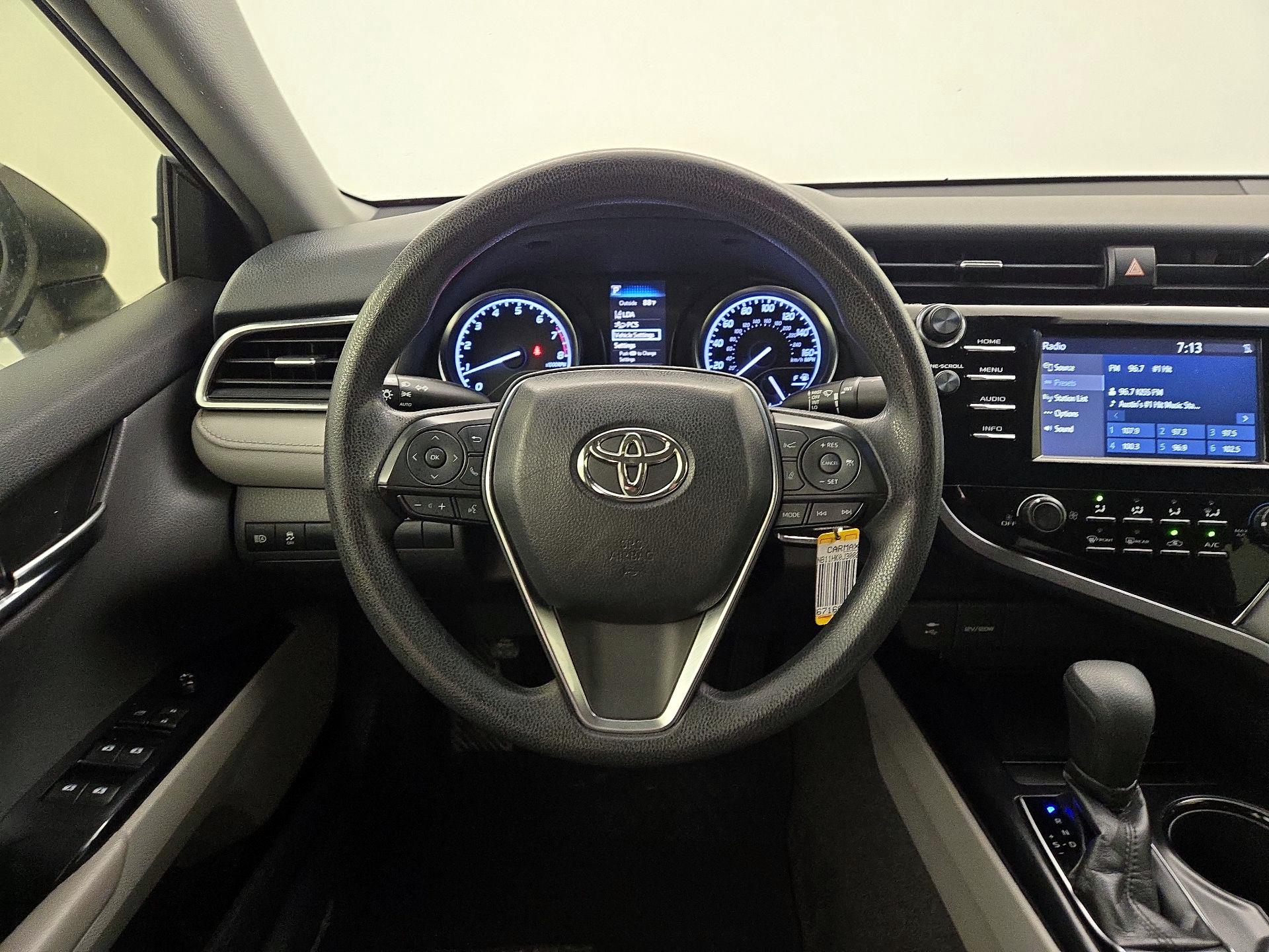 Thumbnail: 2018 Toyota Camry - 10