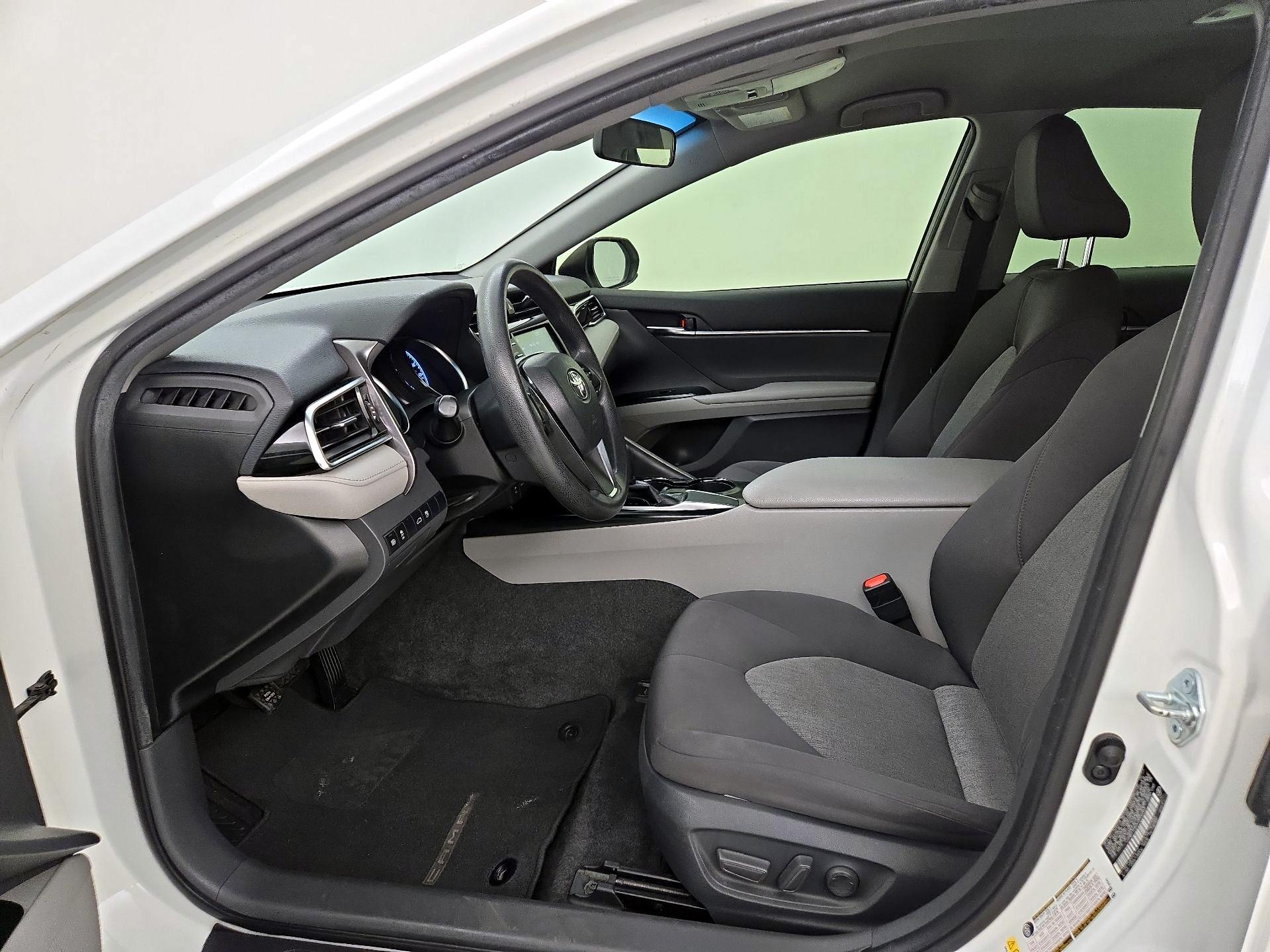 Thumbnail: 2018 Toyota Camry - 11