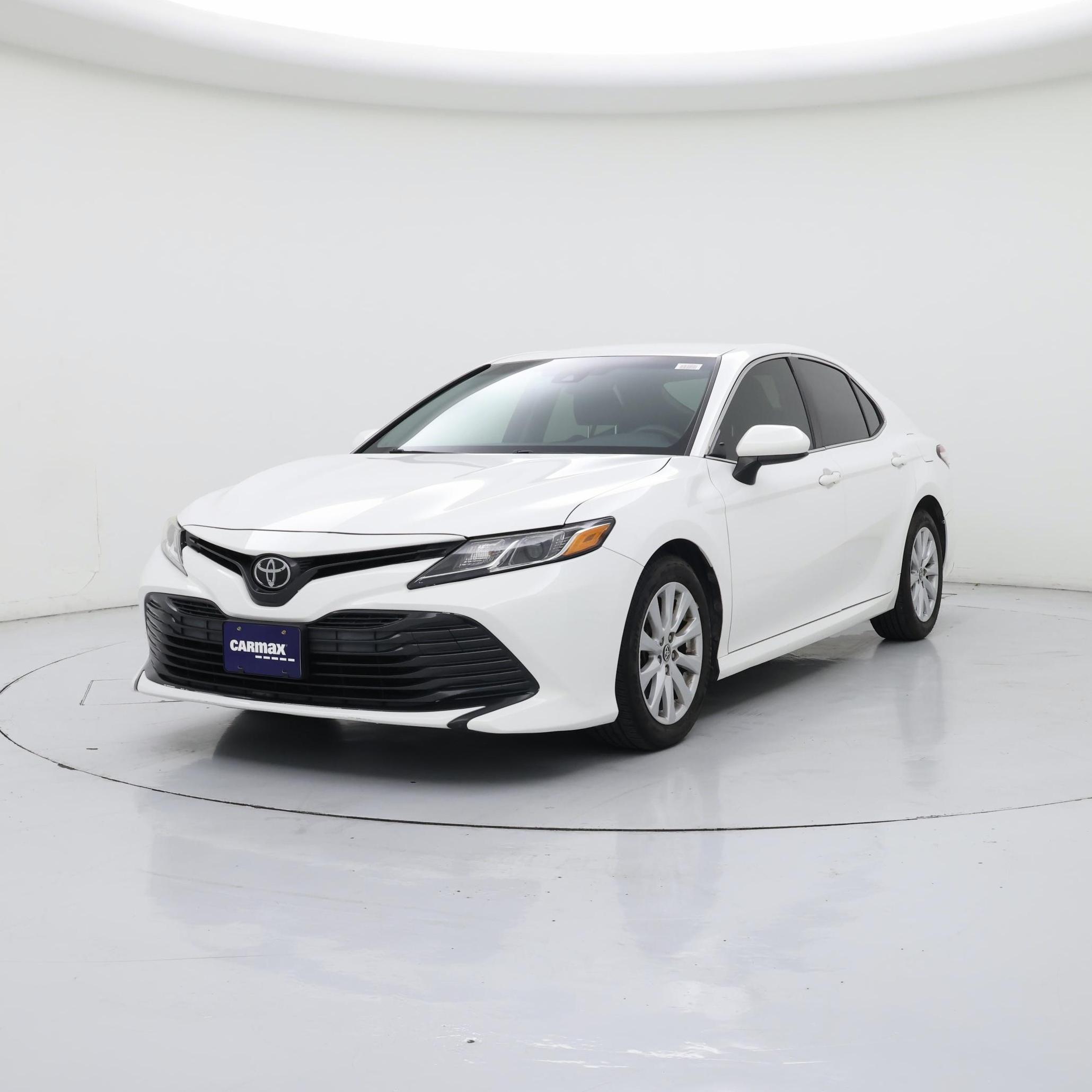 Thumbnail: 2018 Toyota Camry - 4