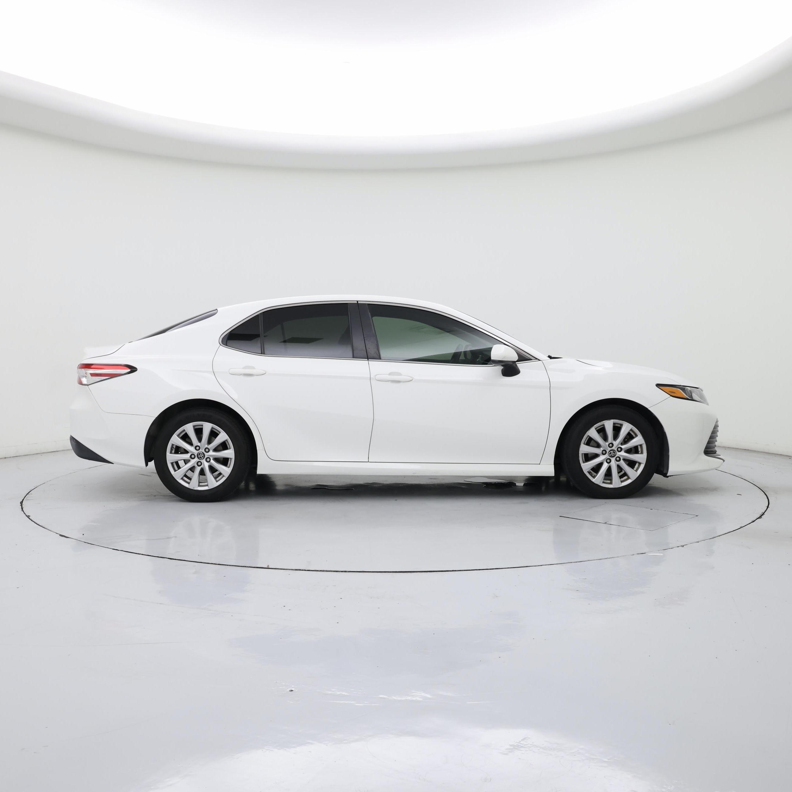Thumbnail: 2018 Toyota Camry - 7