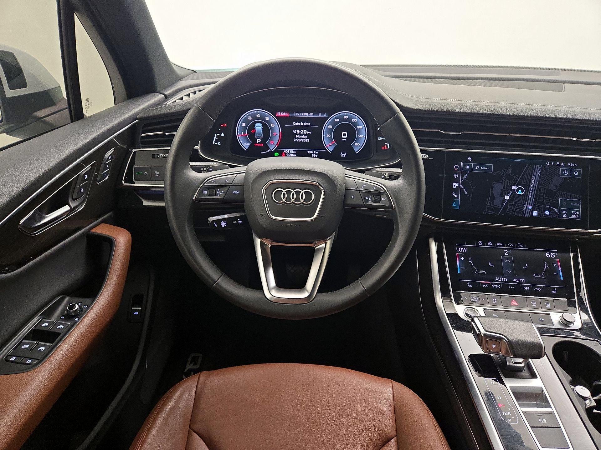 Thumbnail: 2023 Audi Q7 - 10