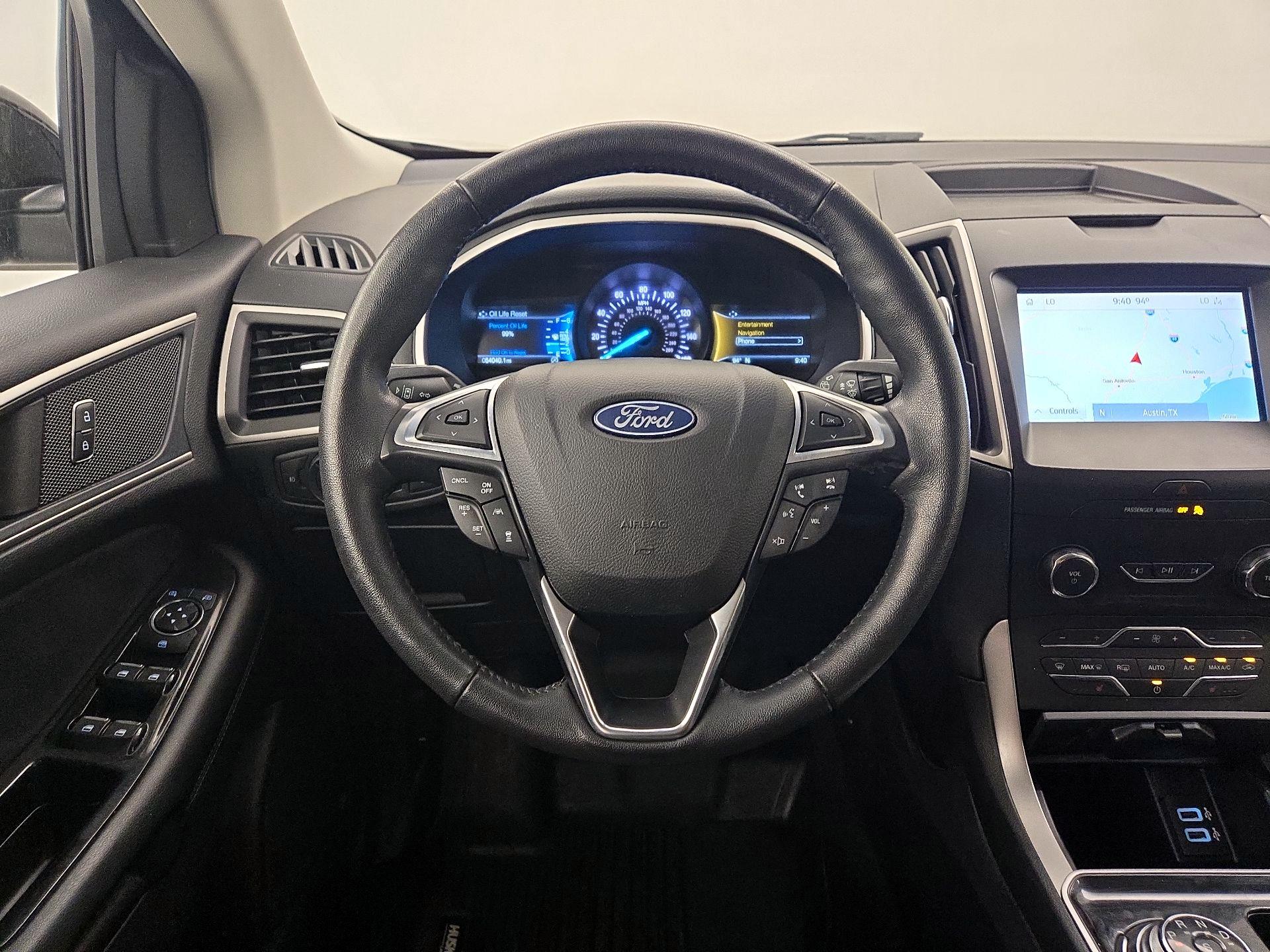 Thumbnail: 2020 Ford Edge - 10