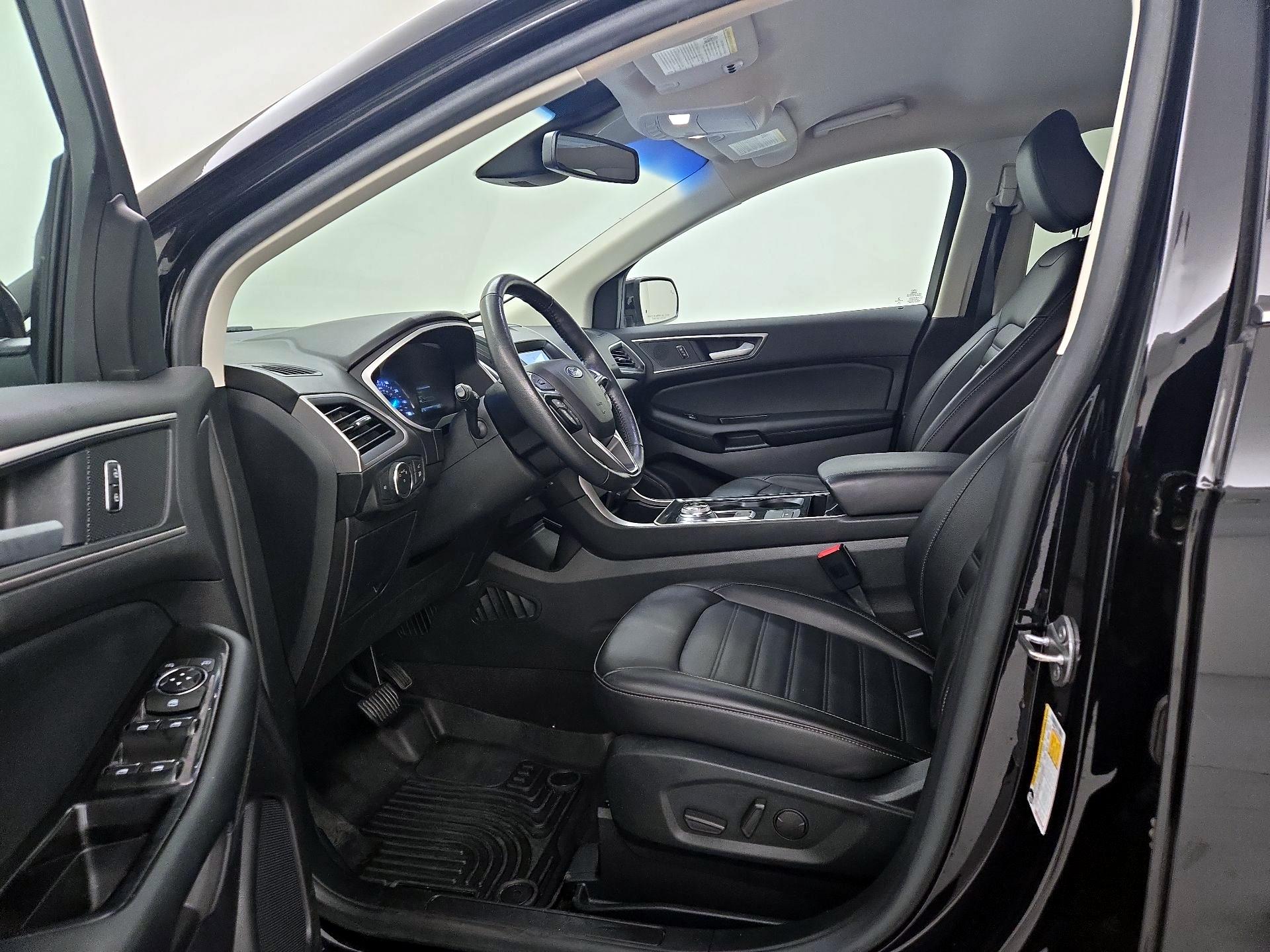 Thumbnail: 2020 Ford Edge - 11