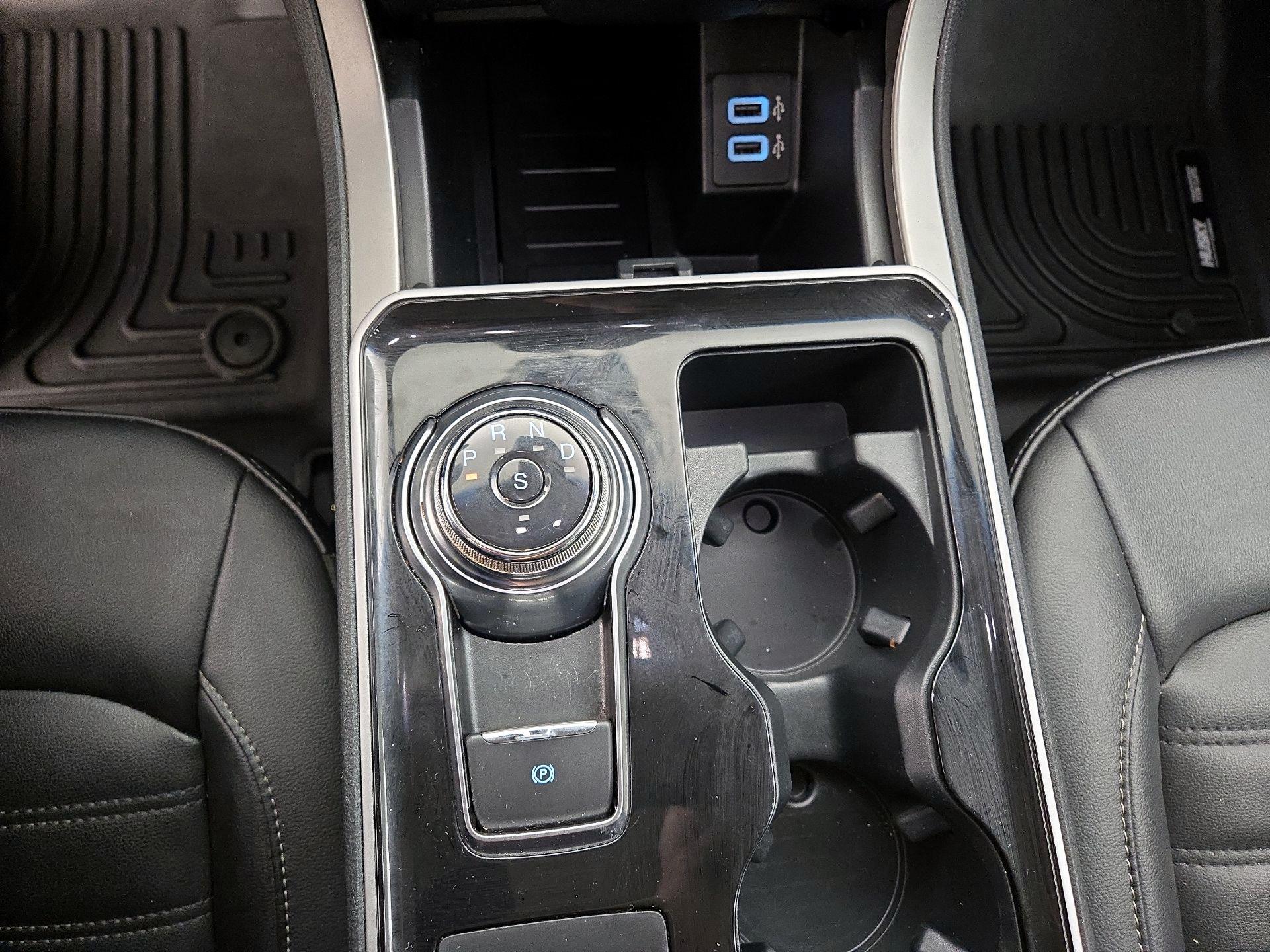 Thumbnail: 2020 Ford Edge - 18