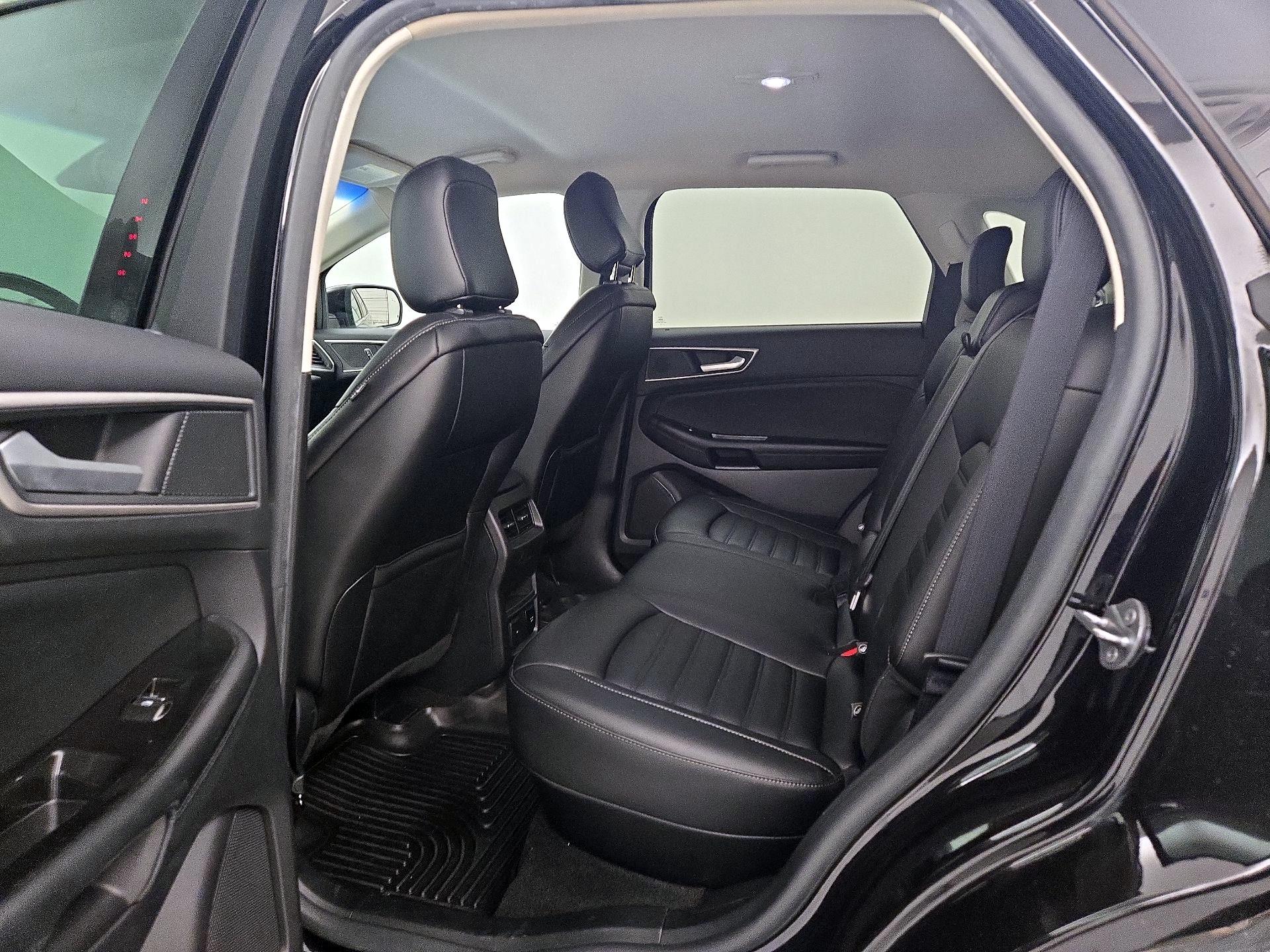 Thumbnail: 2020 Ford Edge - 20