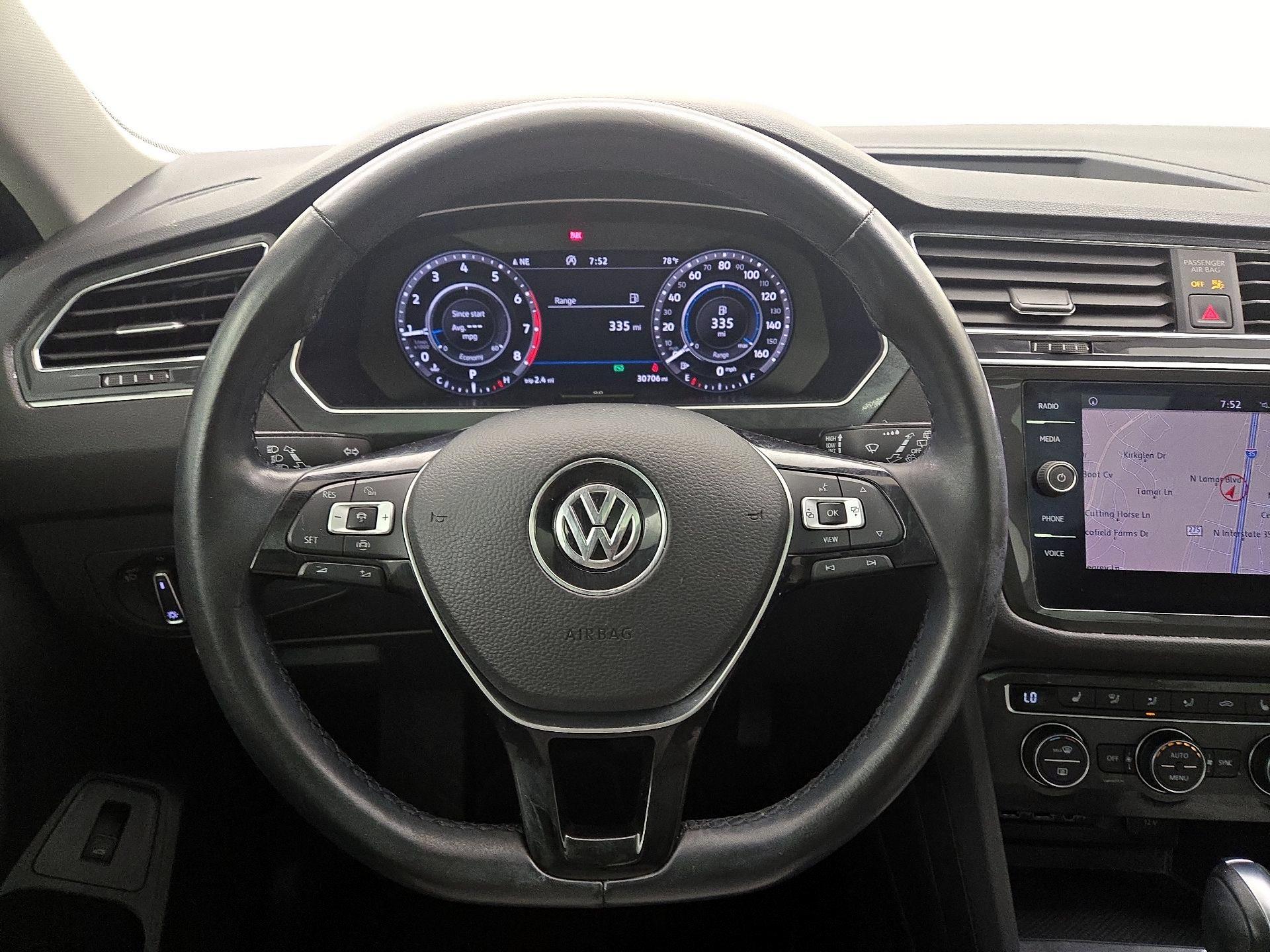 Thumbnail: 2019 Volkswagen Tiguan - 10