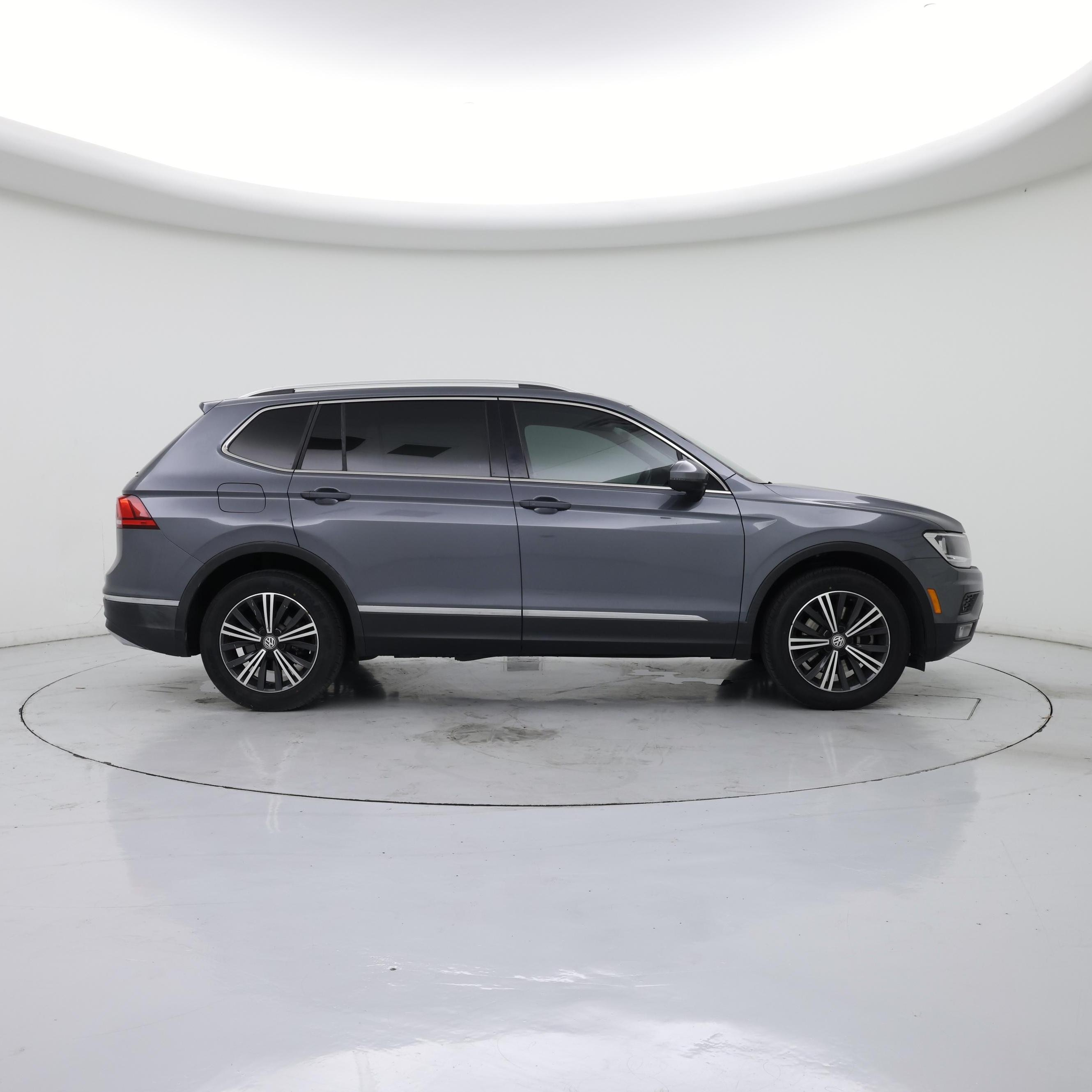 Thumbnail: 2019 Volkswagen Tiguan - 7