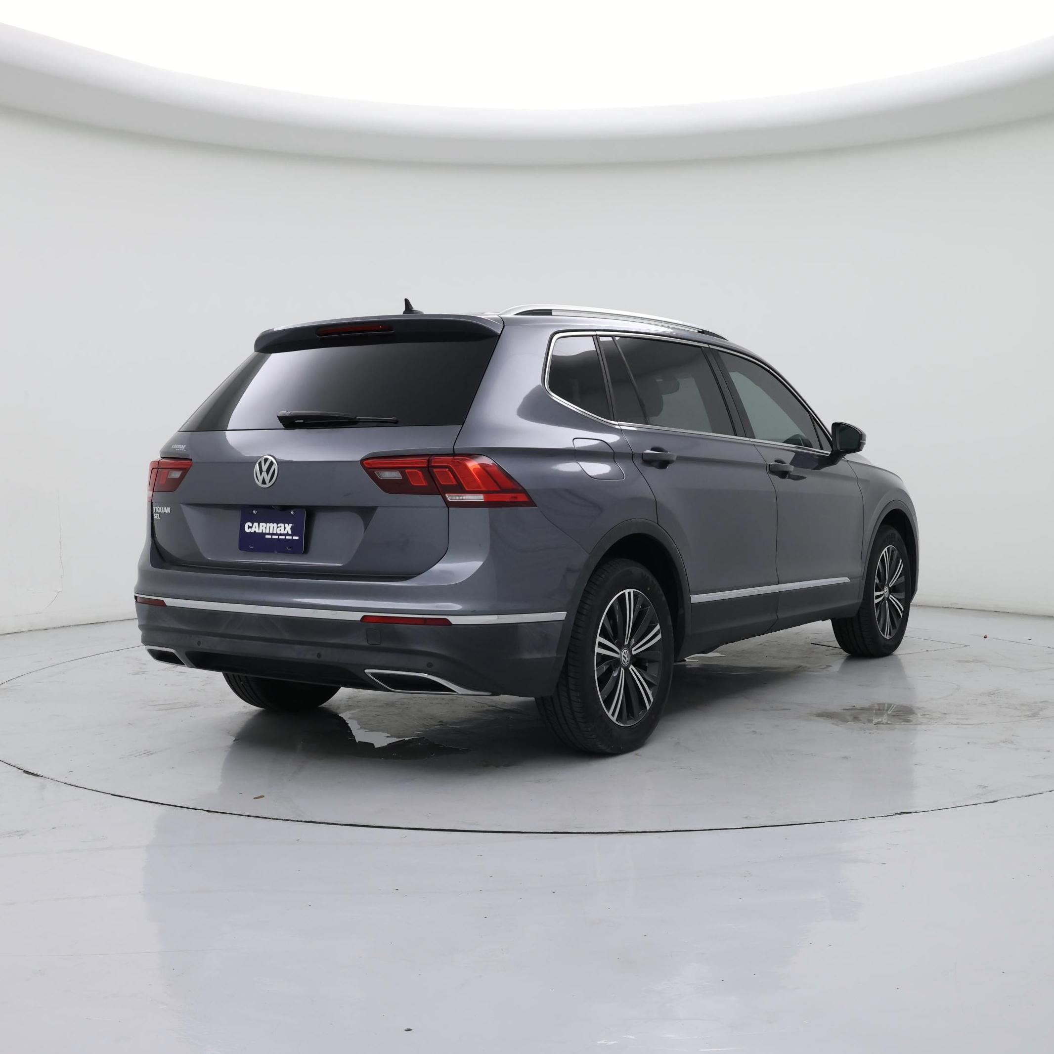 Thumbnail: 2019 Volkswagen Tiguan - 8
