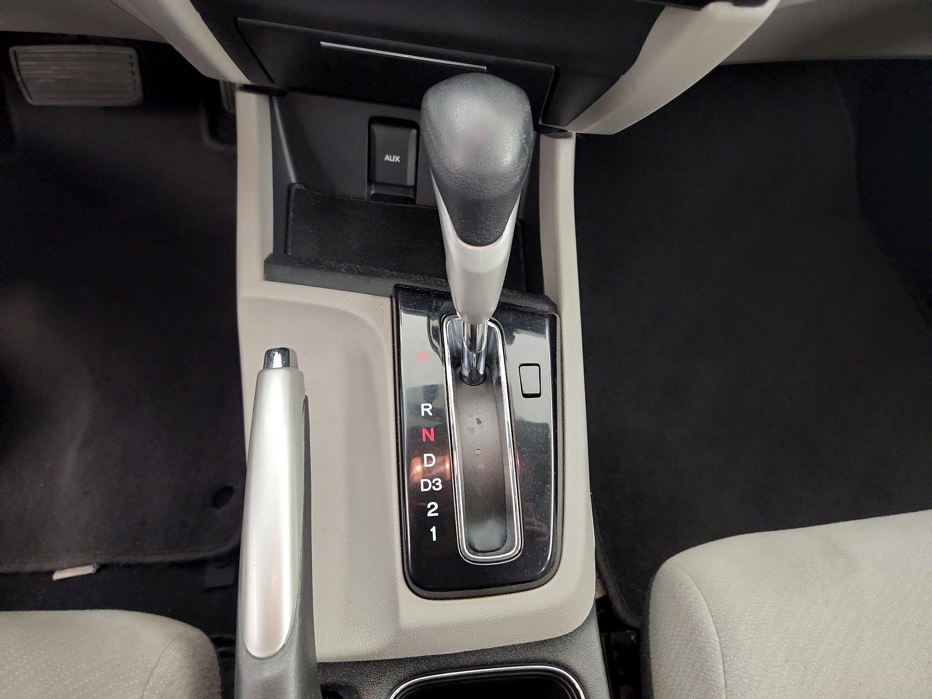 Thumbnail: 2013 Honda Civic - 17