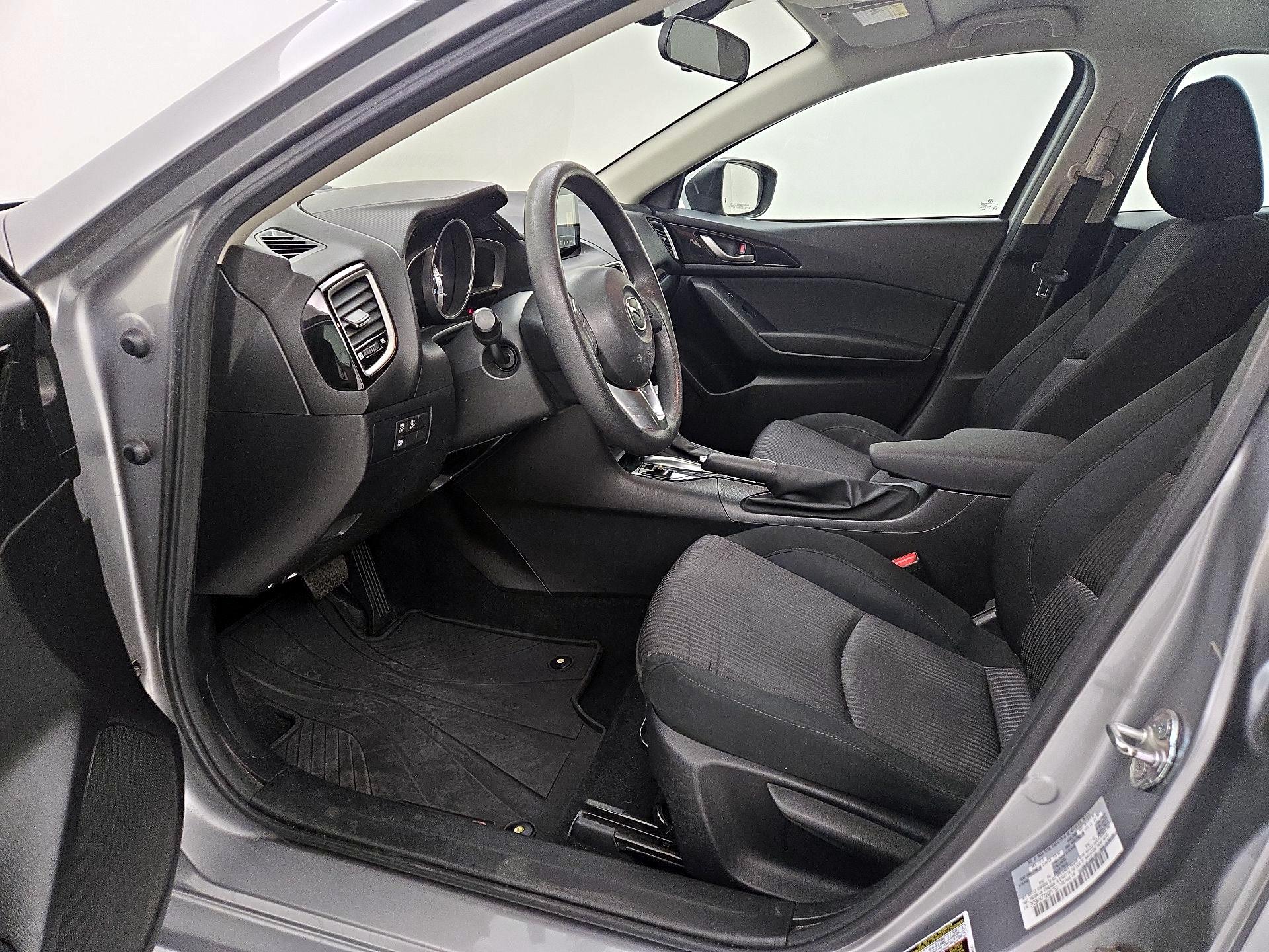 Thumbnail: 2016 Mazda Mazda3 - 11