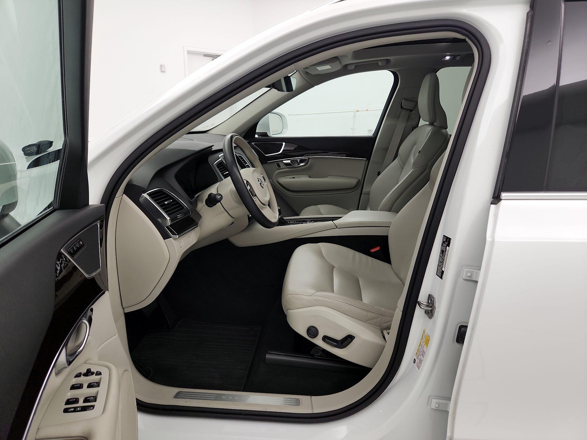 Thumbnail: 2019 Volvo XC90 - 11