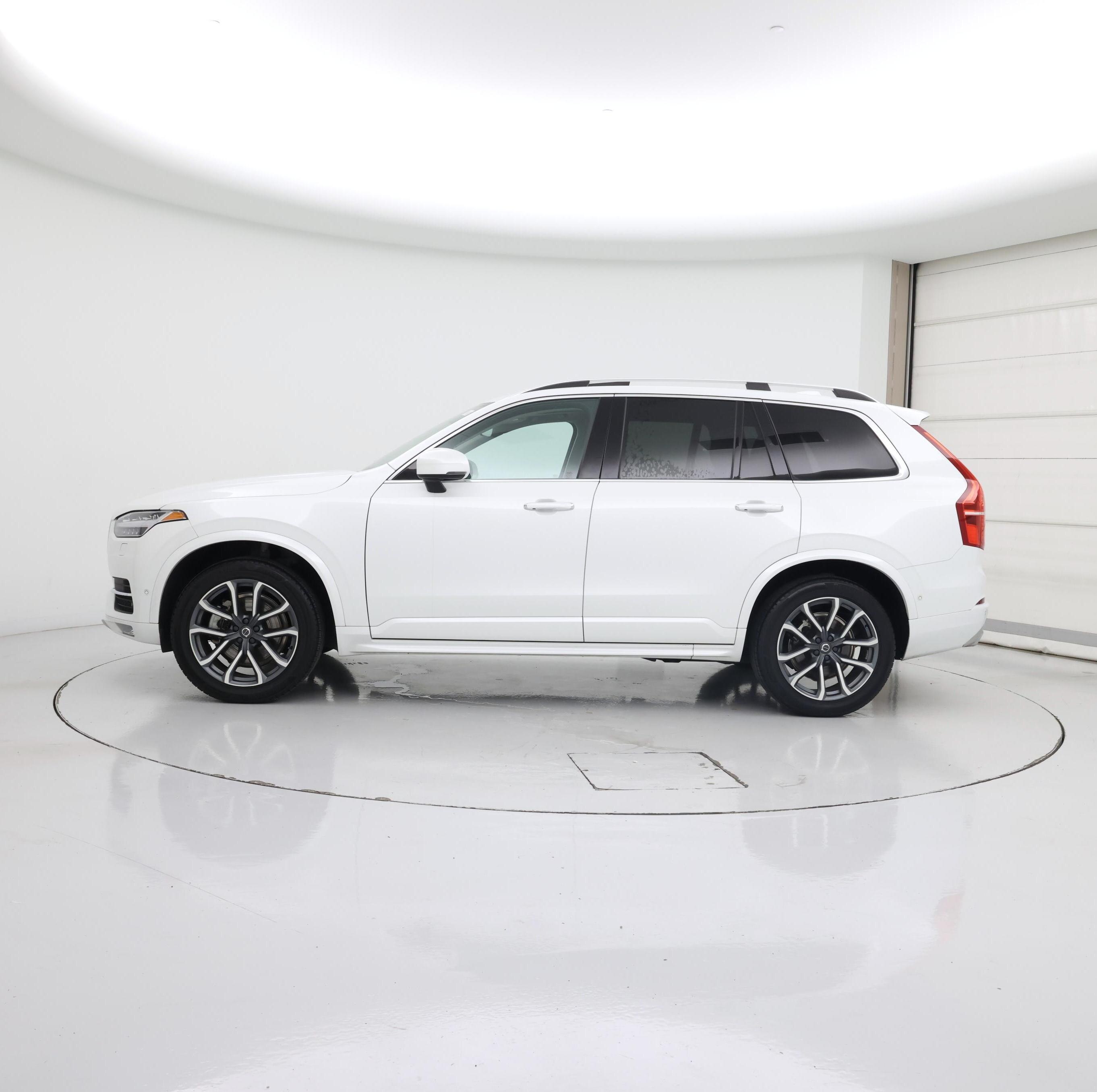 Thumbnail: 2019 Volvo XC90 - 3