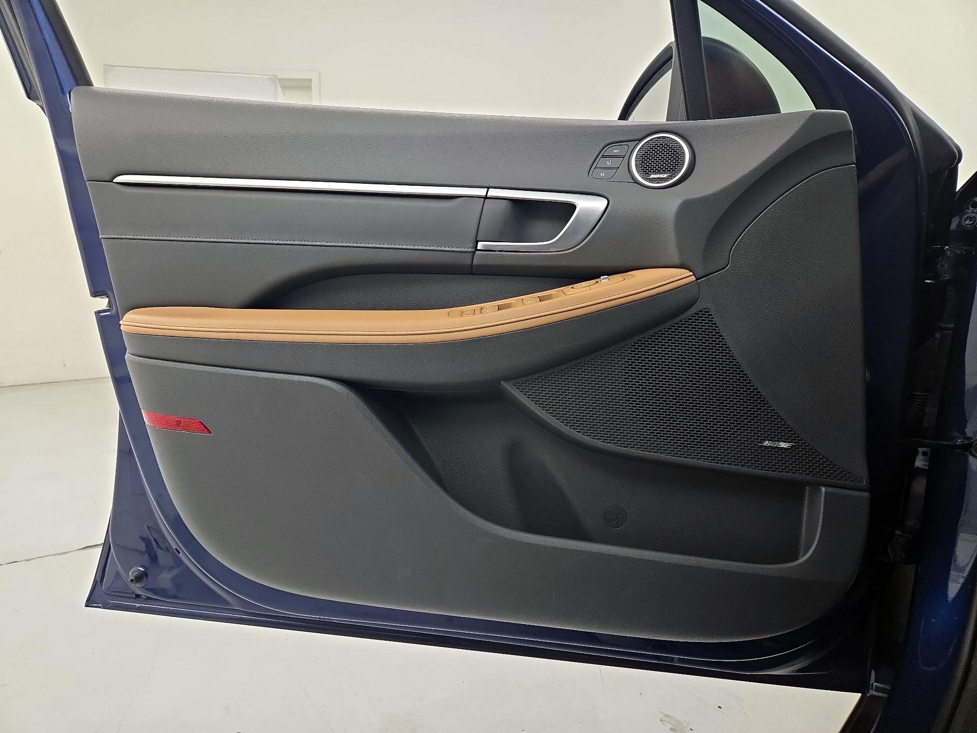 Thumbnail: 2020 Hyundai Sonata - 12